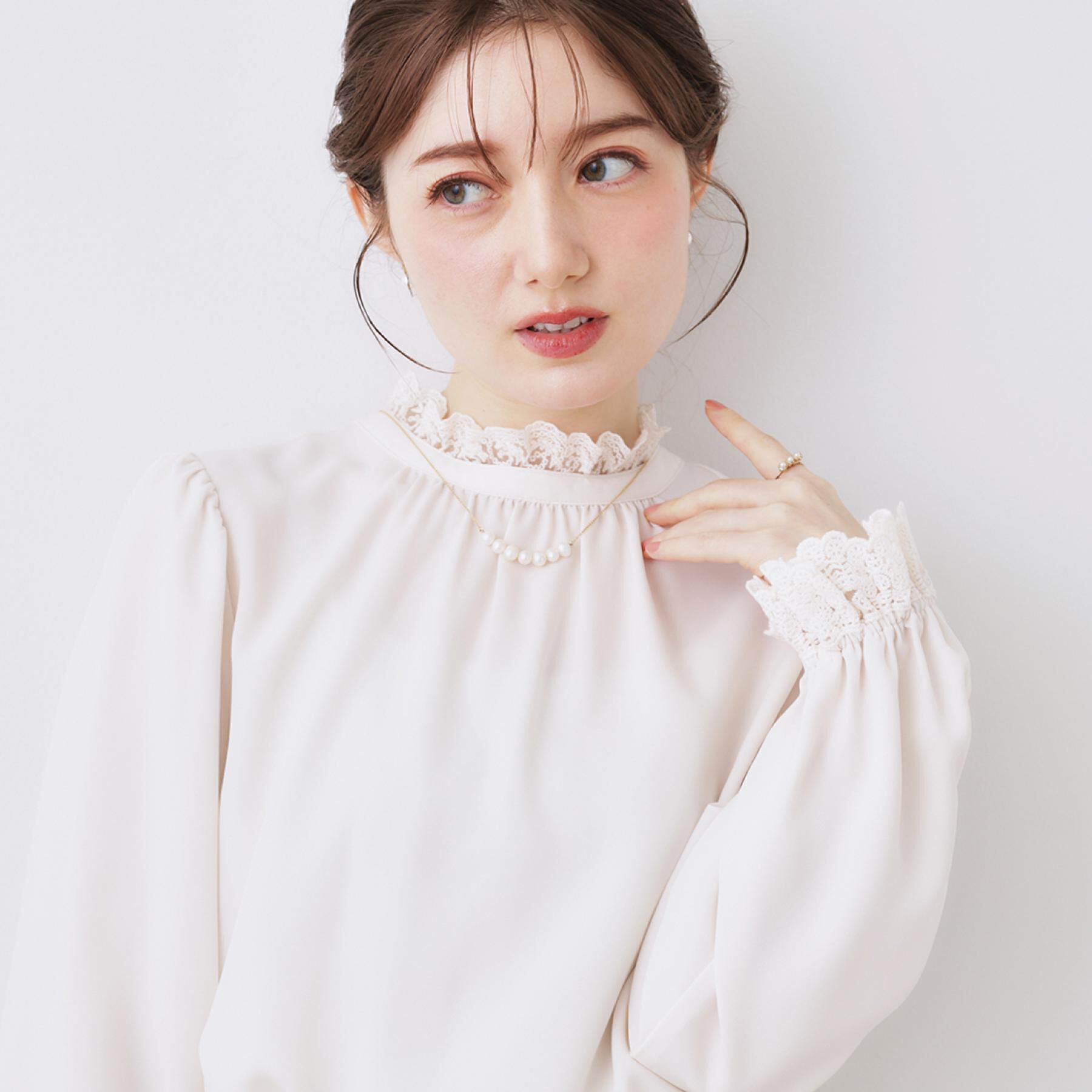 Couture broach「【2WAY・ハレの日・通勤】エンブロレースブラウス」|シャツ・ブラウス|