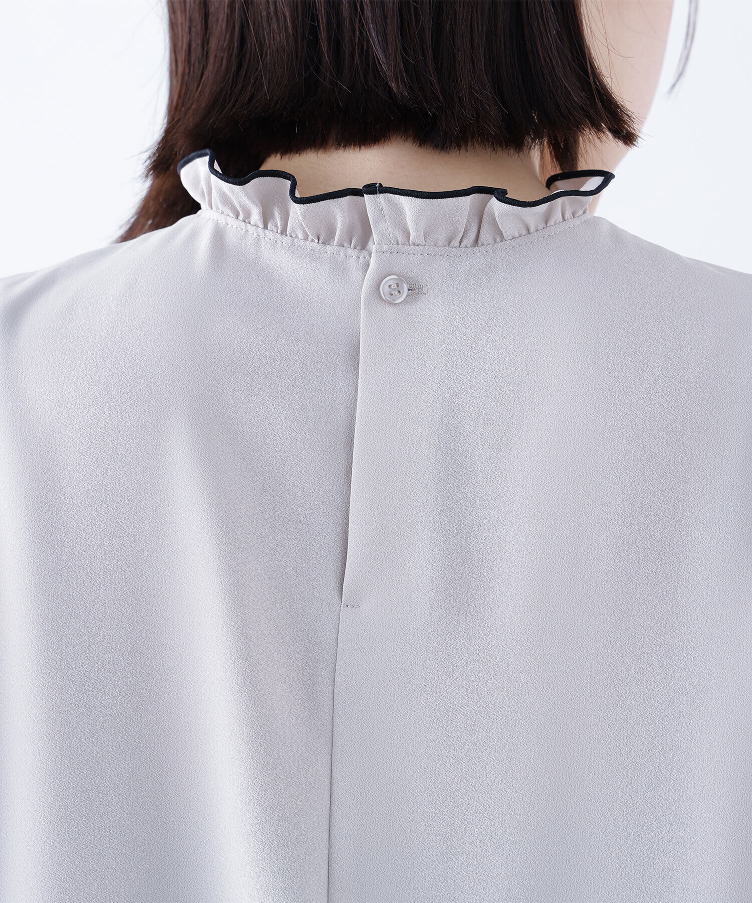  「バイカラーフリルネックブラウス」|シャツ・ブラウス|