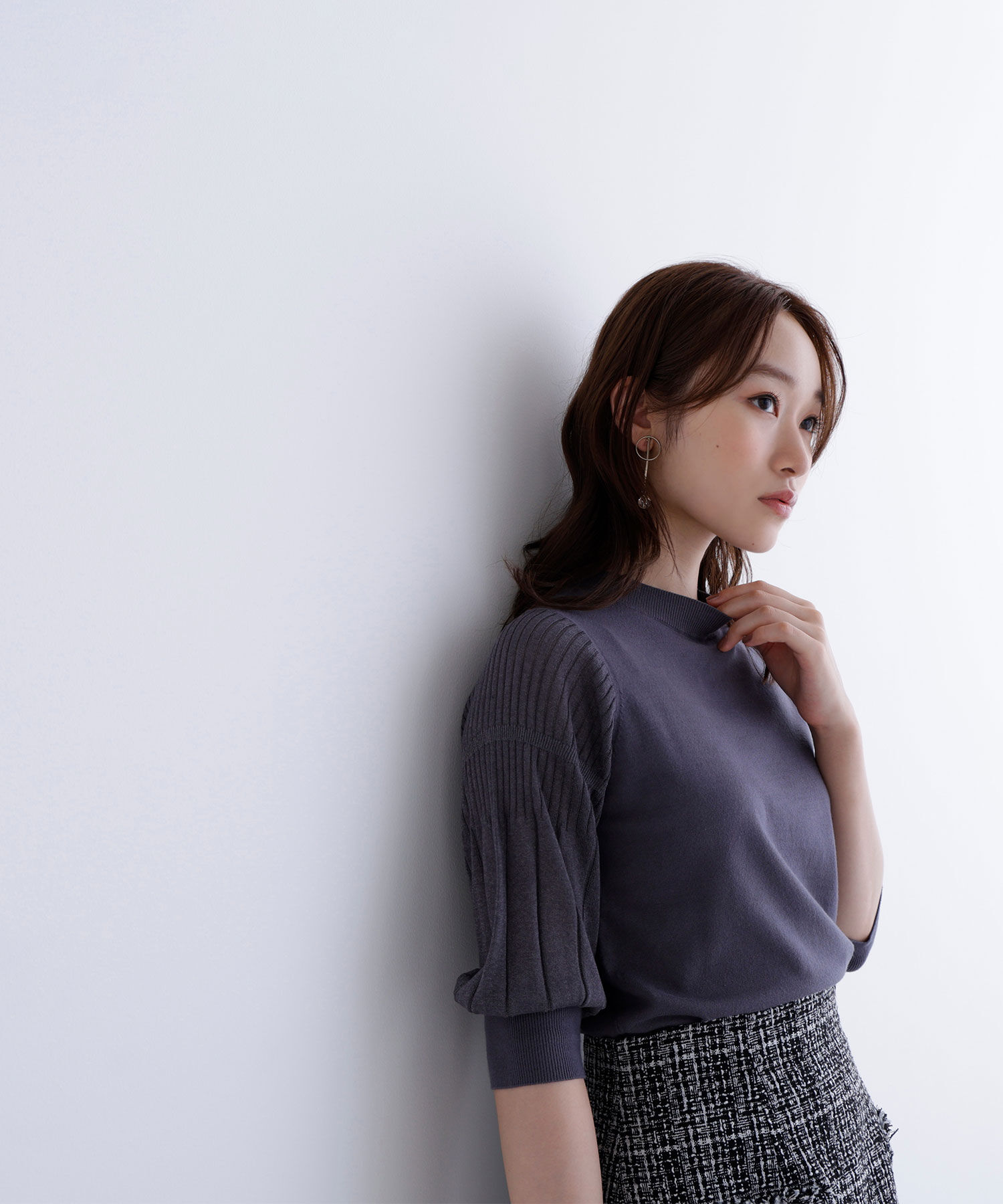  「プリーツスリーブニット」|ニット・セーター|チャコール1