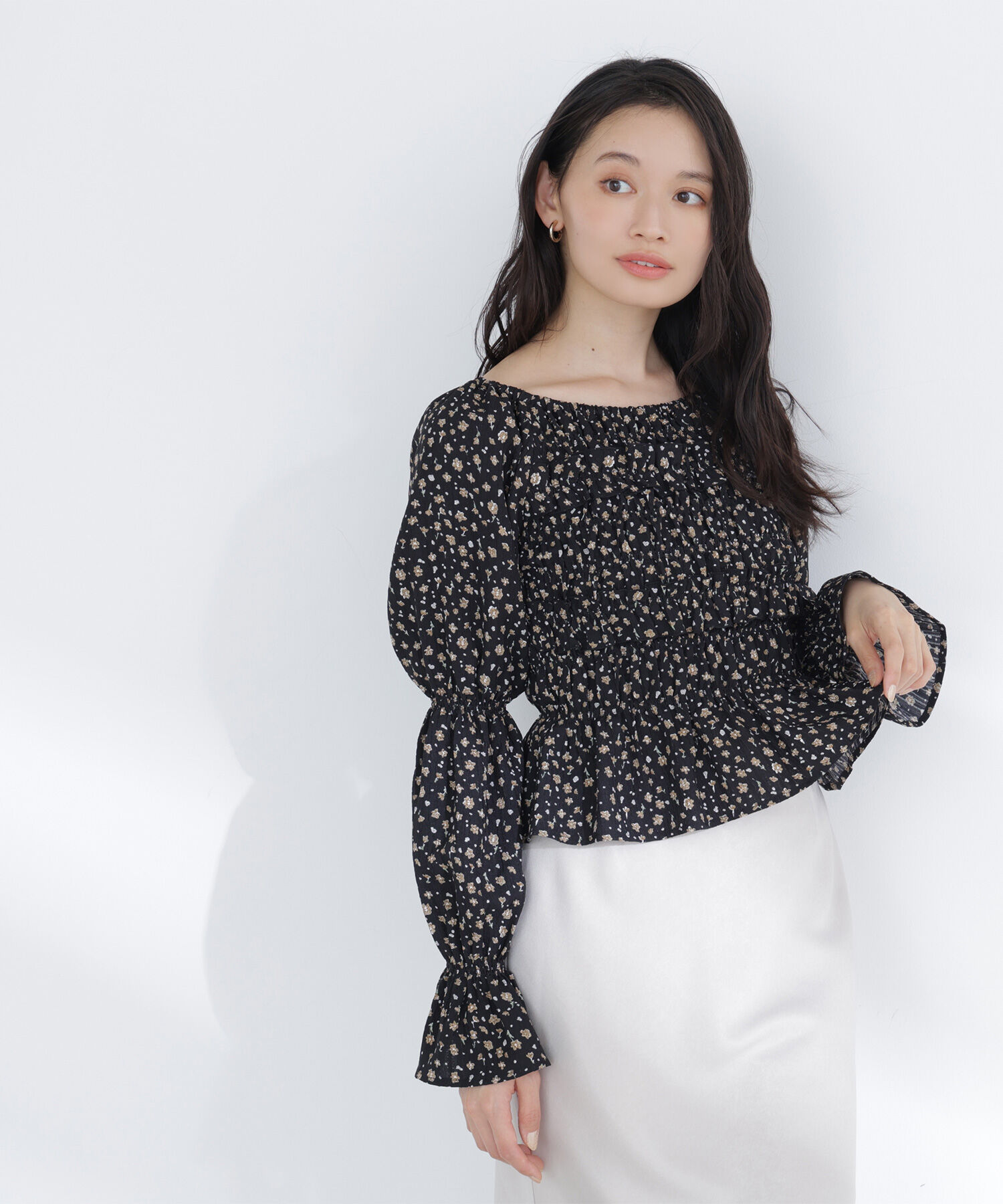  「ミニフラワーシャーリングブラウス」|シャツ・ブラウス|