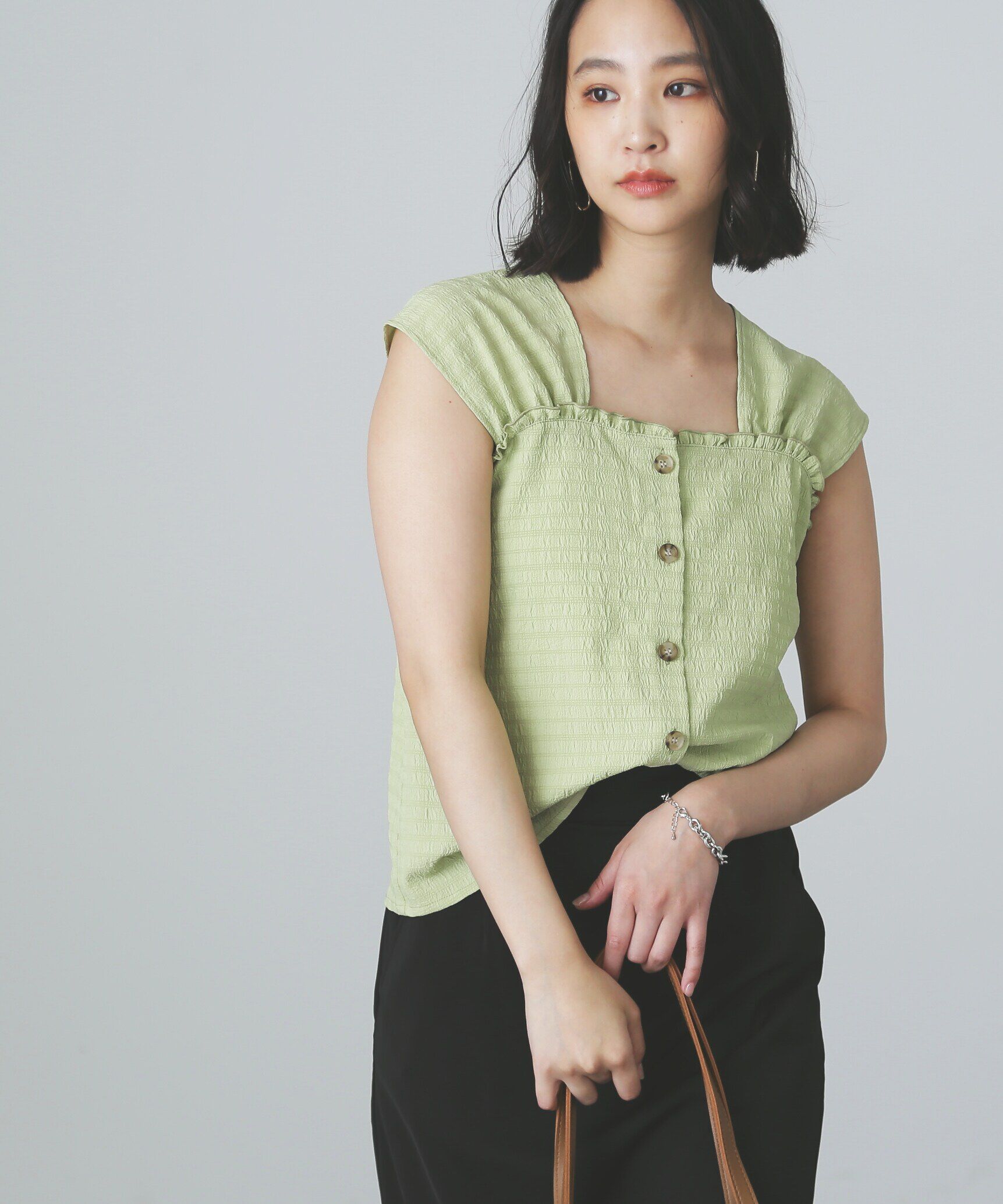  「フロントボタンノースリブラウス」|シャツ・ブラウス|