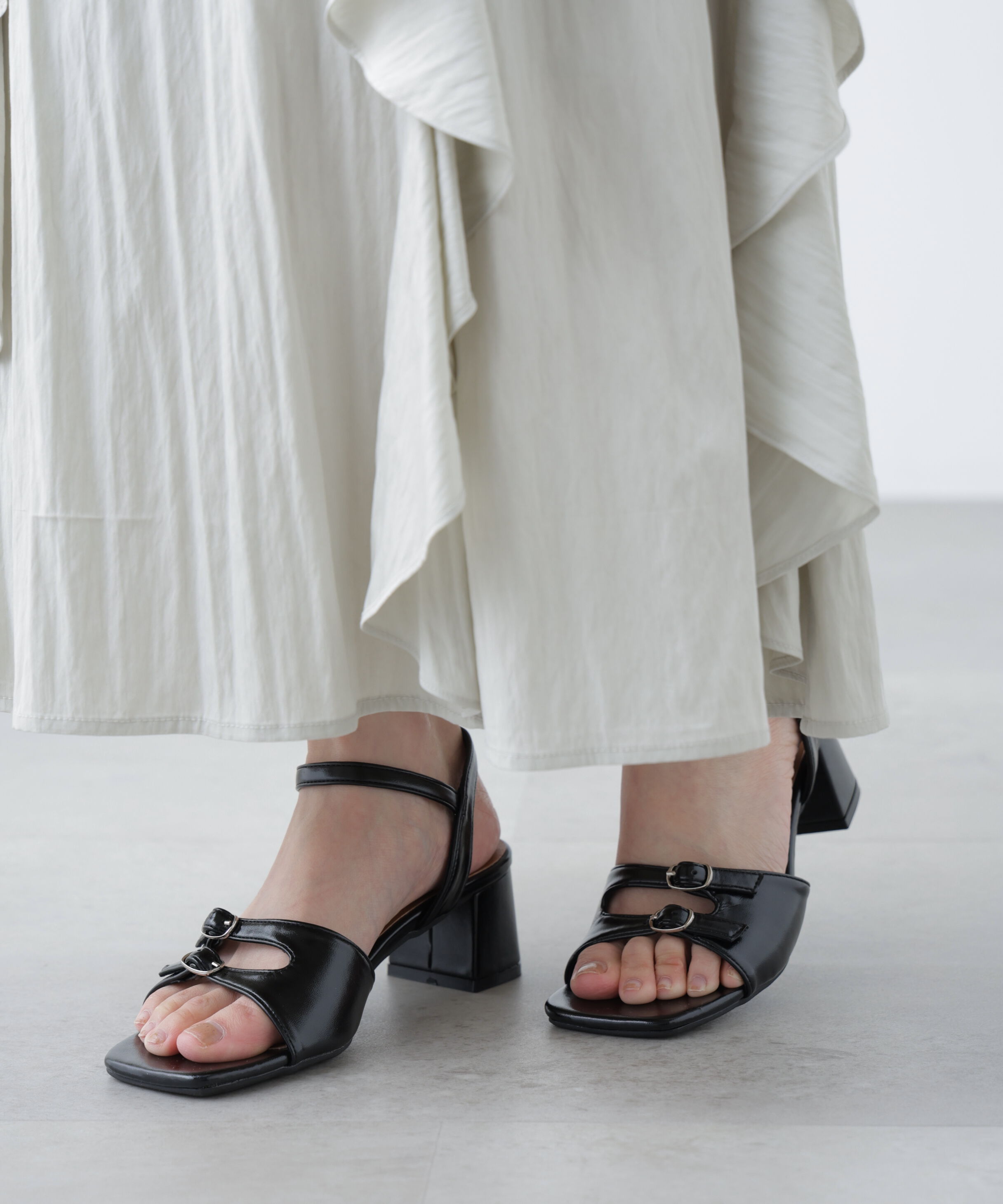  「ミニバッグルサンダル」|その他|