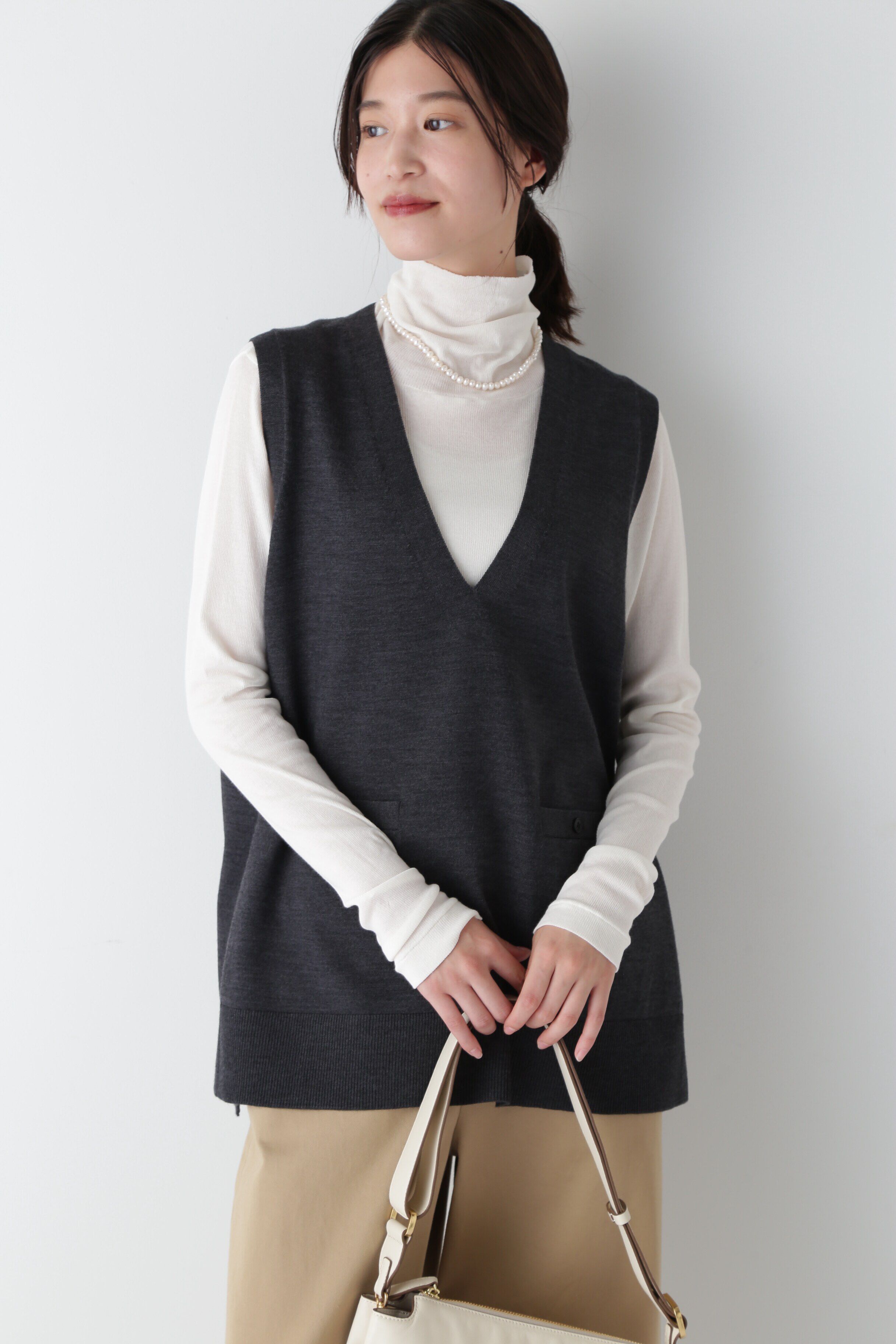  「◆ハイゲージVネックオーバーベスト」|ニット・セーター|チャコール1