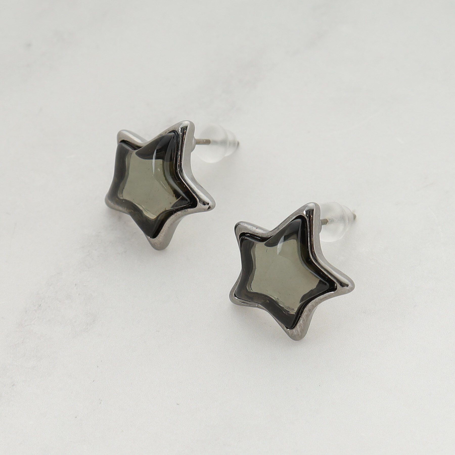 SHOO･LA･RUE「【チタンポスト】クリア星ピアス」|ピアス|ブラック(019)
