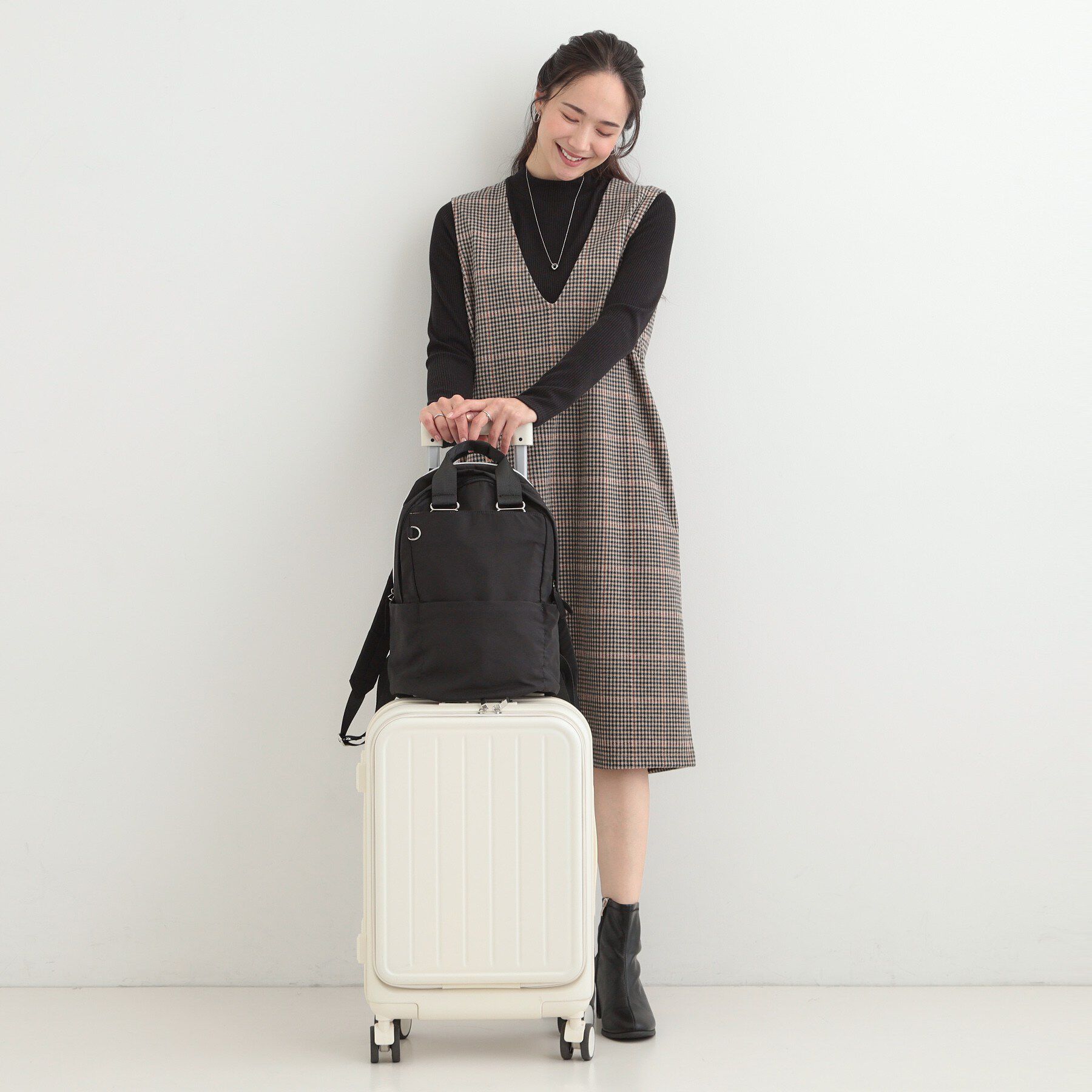 SHOO･LA･RUE「【撥水】キャリーオンラウンドリュック」|リュック|