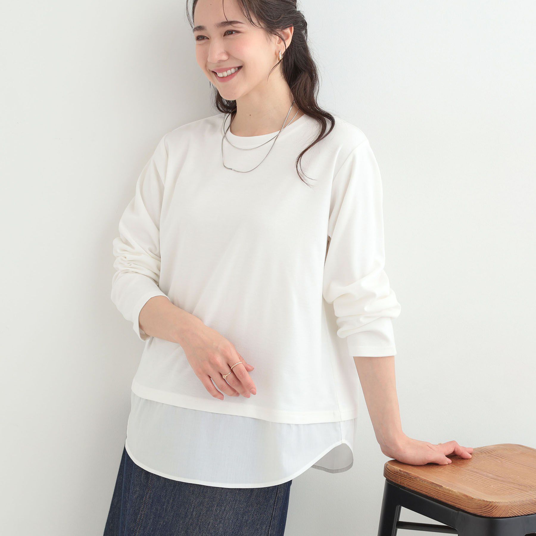 SHOO･LA･RUE「レイヤードスタイルにおすすめ 裾切り替え スムースロンT」|Tシャツ・カットソー|ホワイト(001)