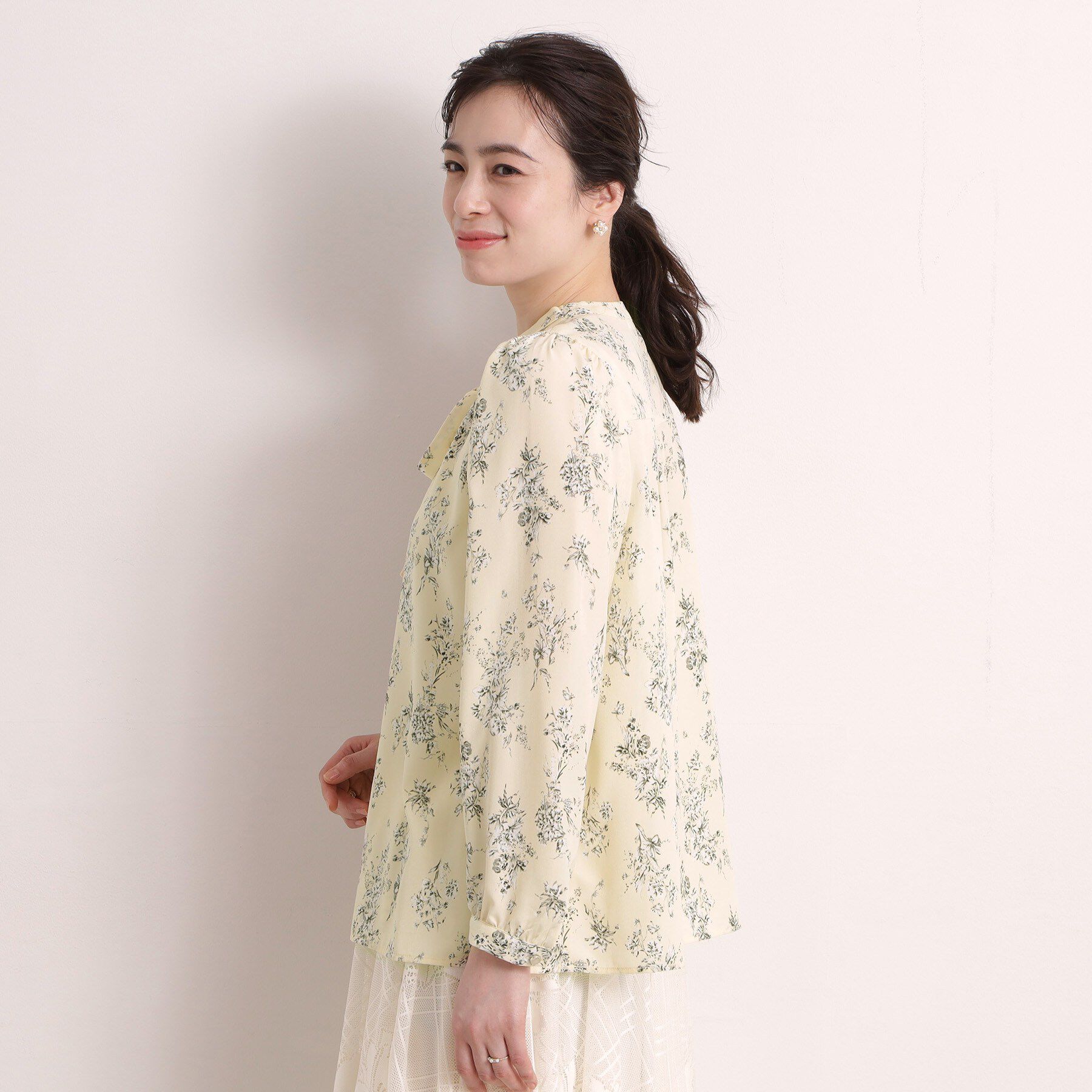 ITS&rsquo;DEMO「花柄ボウタイブラウス」|シャツ・ブラウス|