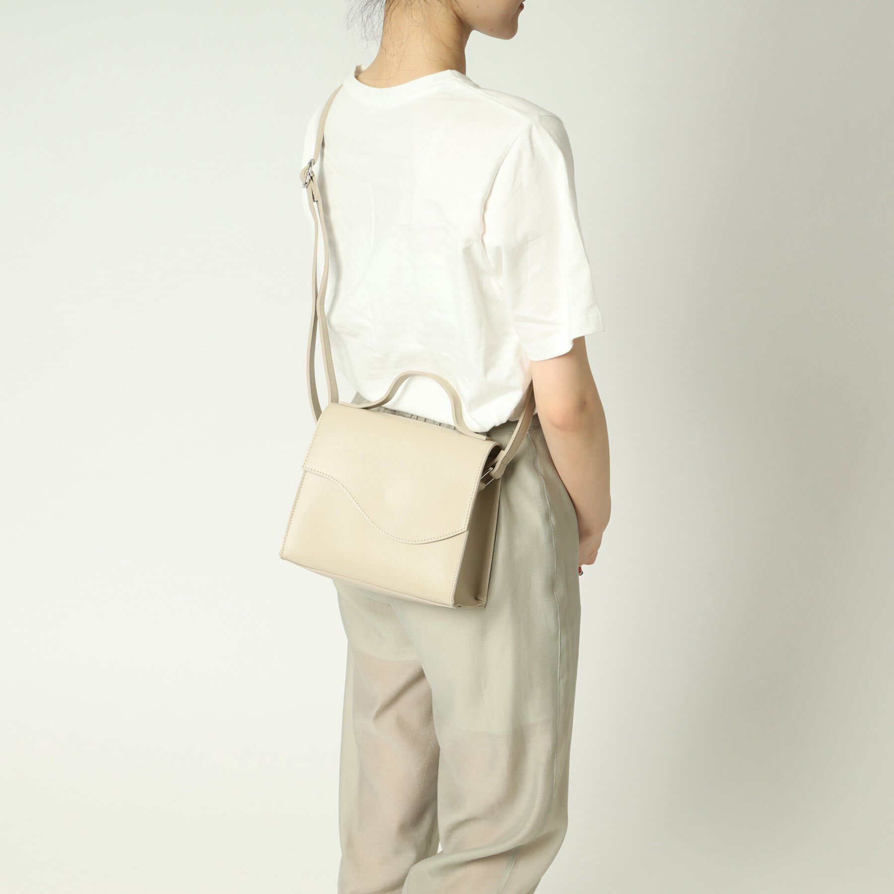 Ober Tashe「ニュアンスフラップショルダー」|ショルダー・メッセンジャー|