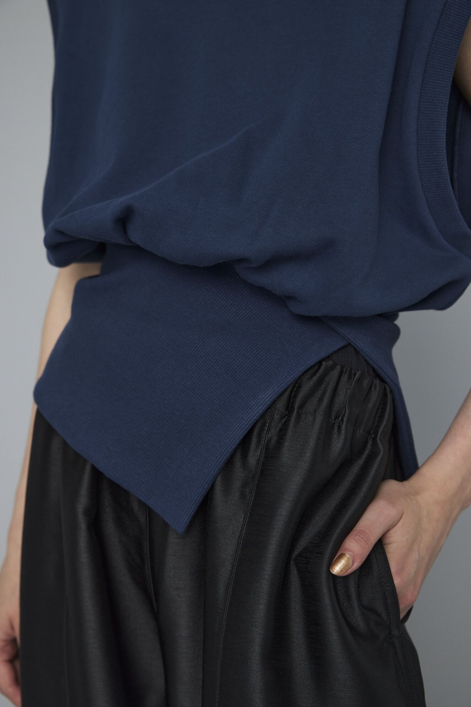 HeRIN.CYE「Compact cut vest」|シャツ・ブラウス|