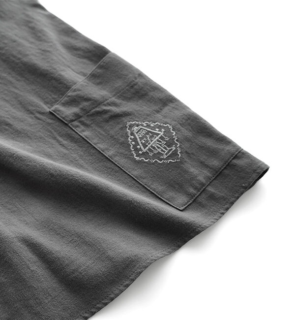 オオカミとフクロウ「オオカミと読書灯の星たち」|シャツ・ブラウス|