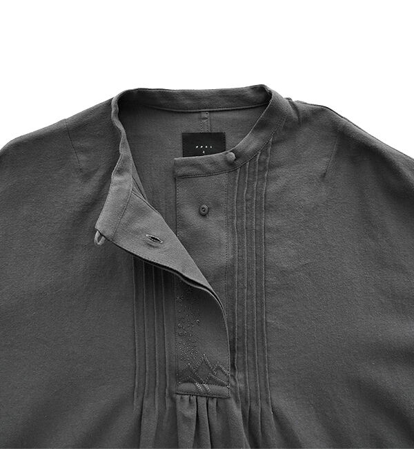 オオカミとフクロウ「オオカミと読書灯の星たち」|シャツ・ブラウス|