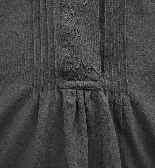 オオカミとフクロウ「オオカミと読書灯の星たち」|シャツ・ブラウス|