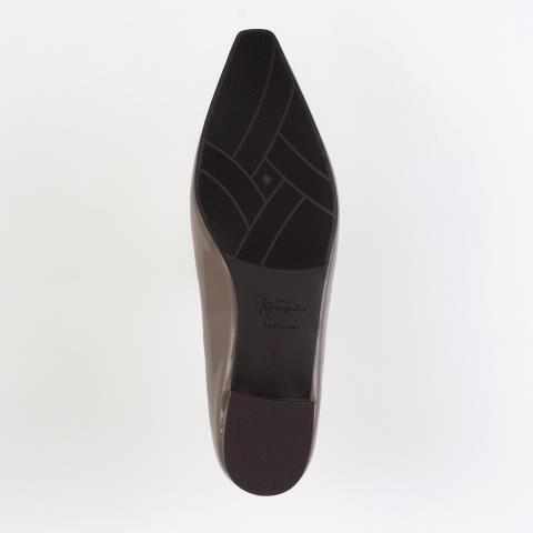 銀座かねまつ「NB255291ENAOAK 【本革】【防水】アクアベルビットローファーパンプス」|パンプス|