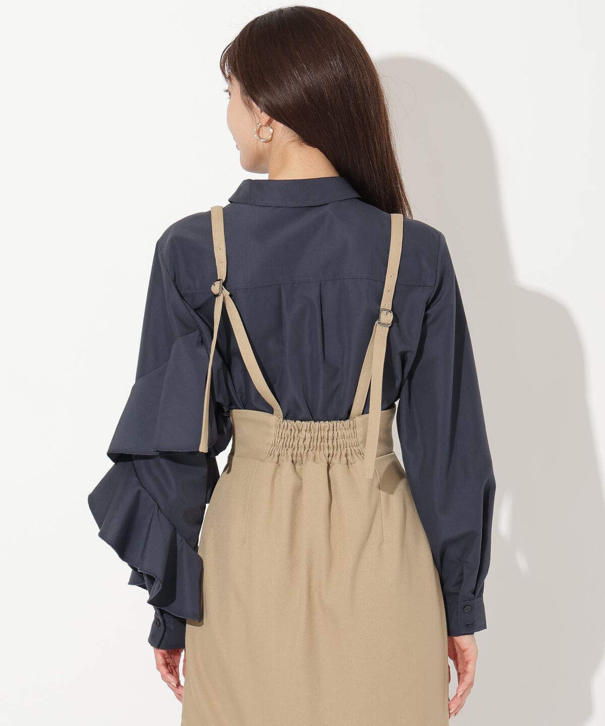 アンドクチュール「アシメ袖フリルシャツブラウス」|シャツ・ブラウス|