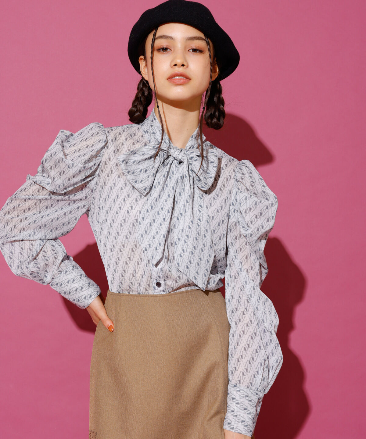 REDYAZEL「モノグラムプリントボウタイブラウス」|シャツ・ブラウス|