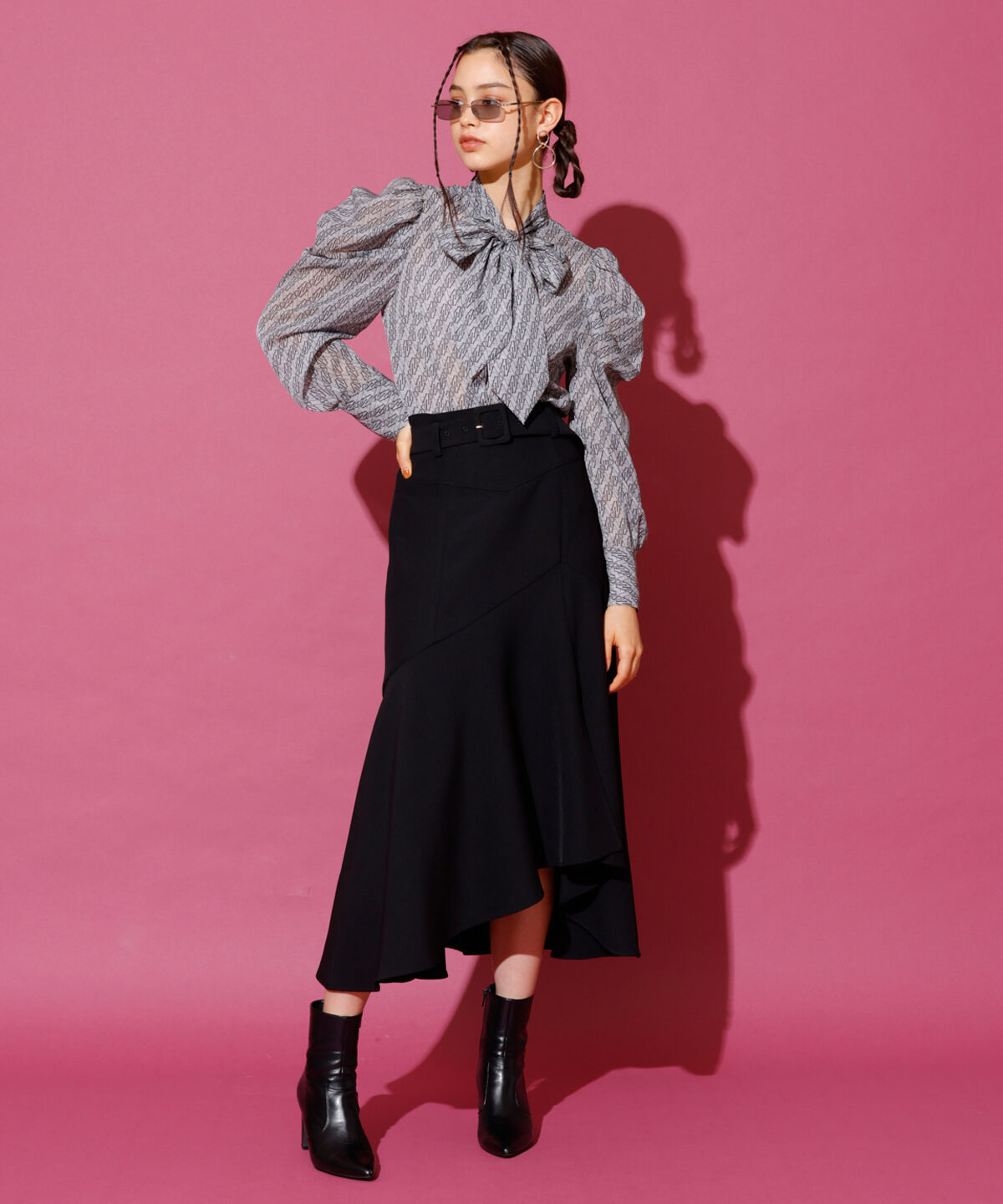 REDYAZEL「モノグラムプリントボウタイブラウス」|シャツ・ブラウス|