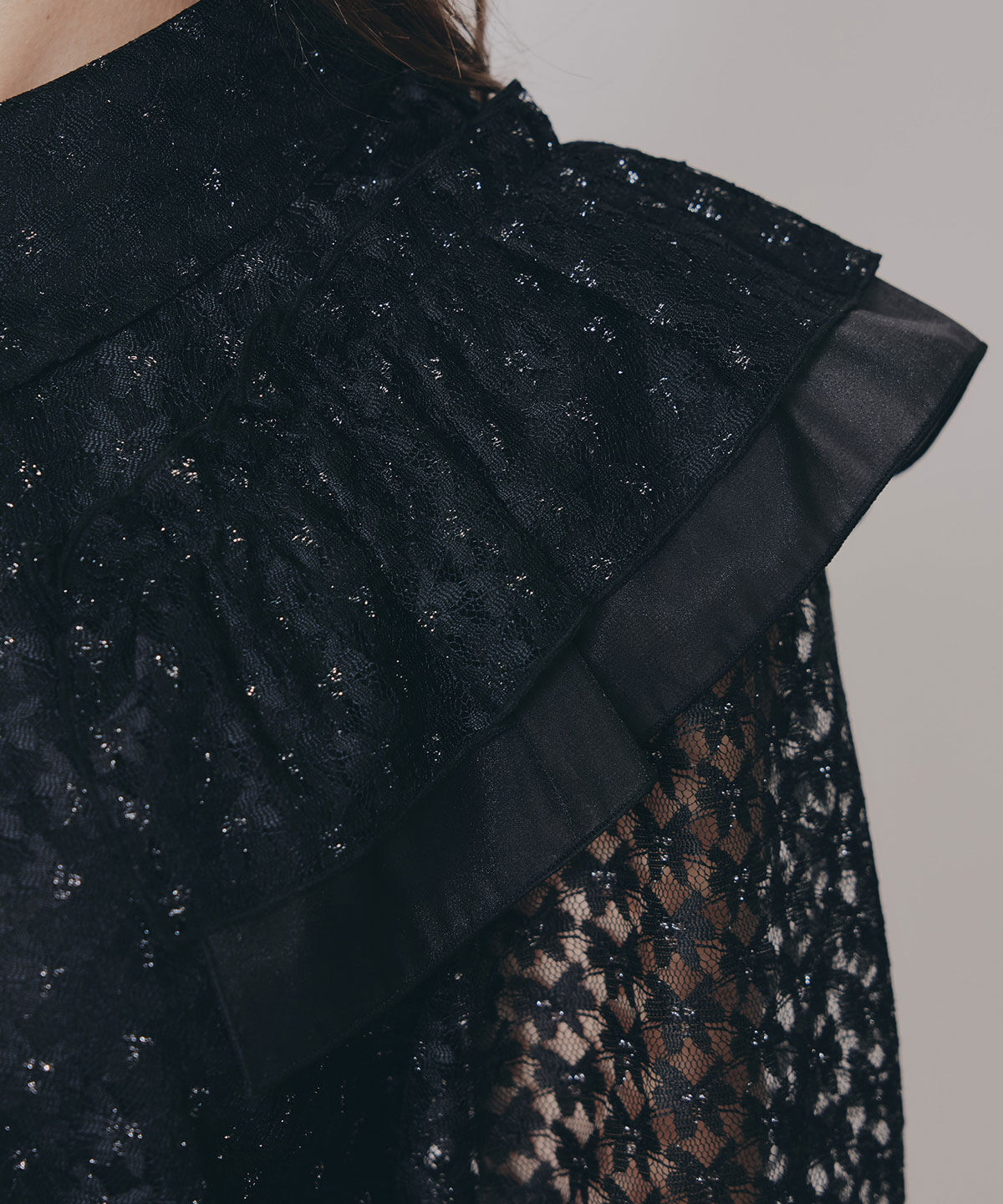 REDYAZEL「ラメレースフリルハーフスリーブブラウス」|シャツ・ブラウス|