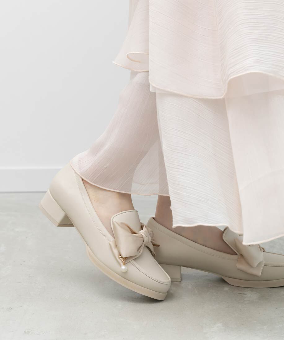  「パールチャームサテンリボンローファー」|ローファー|