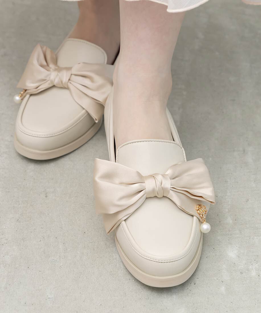  「パールチャームサテンリボンローファー」|ローファー|