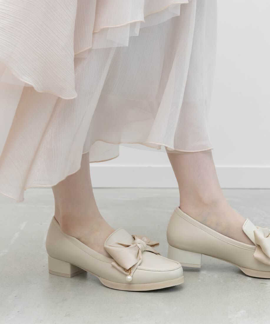  「パールチャームサテンリボンローファー」|ローファー|