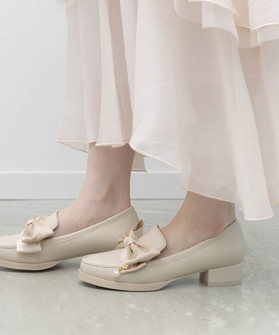  「パールチャームサテンリボンローファー」|ローファー|