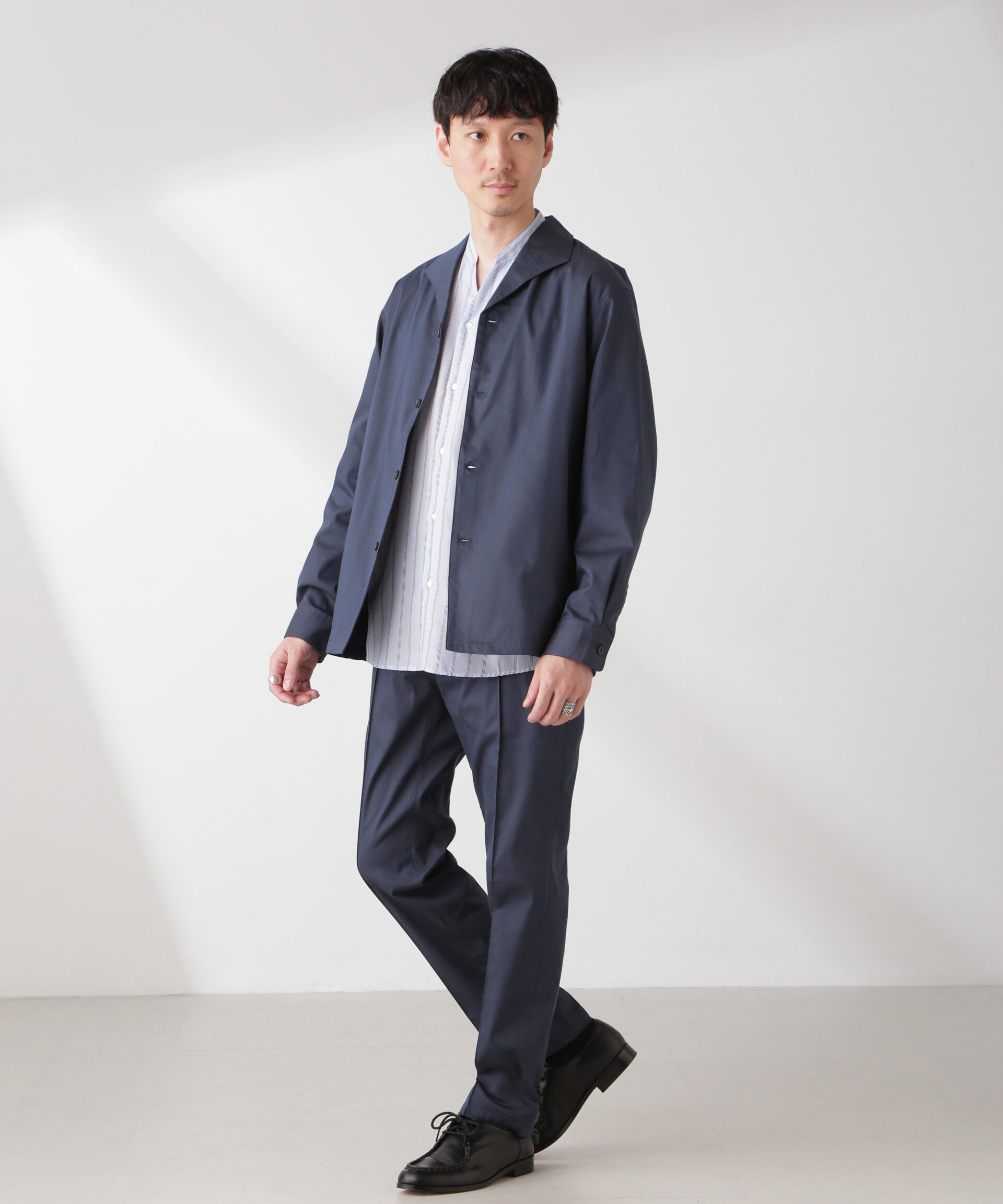 nano･universe「ソラーロライトストレッチテーパードイージーパンツ(セットアップ可)」|チノ|