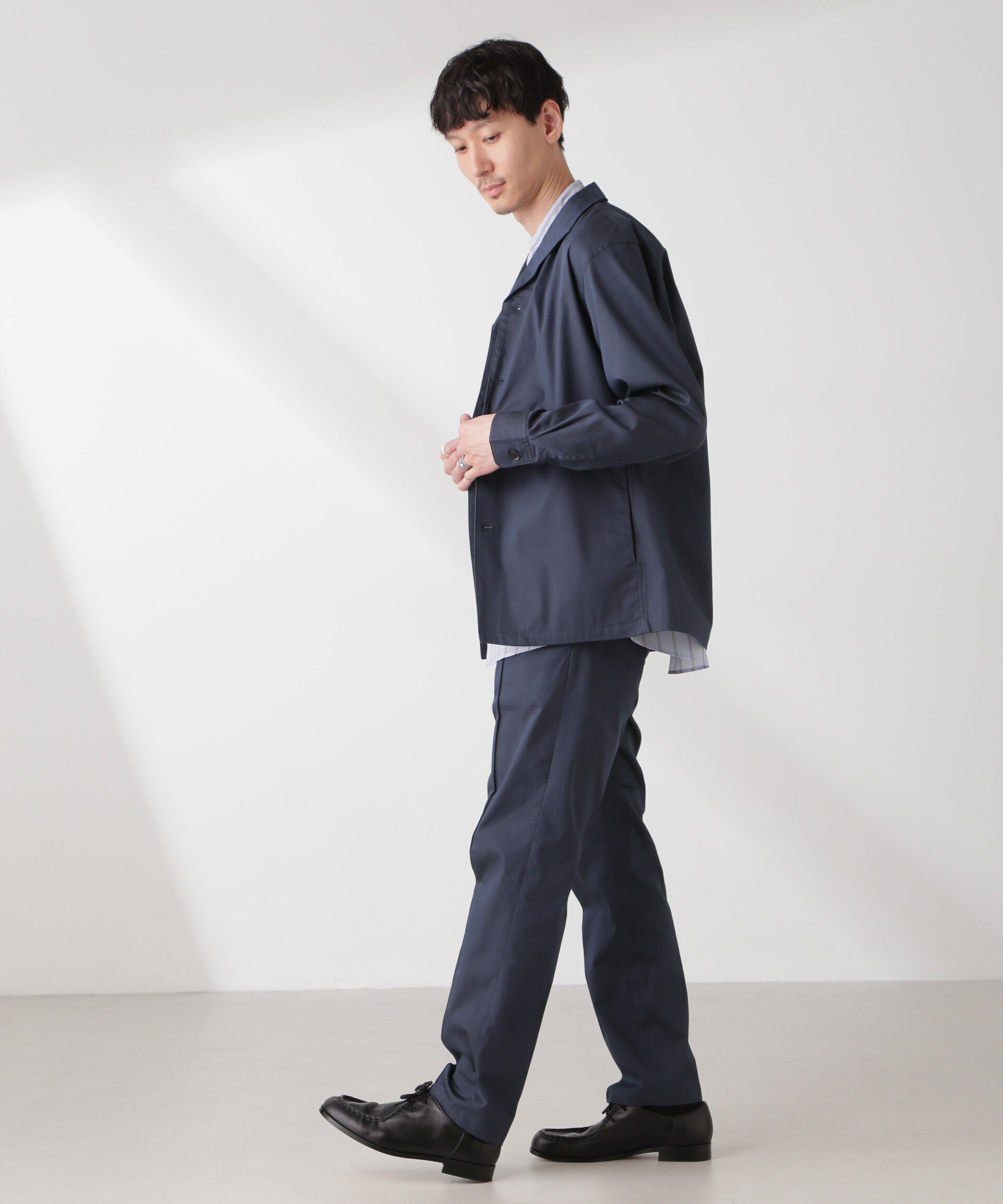 nano･universe「ソラーロライトストレッチテーパードイージーパンツ(セットアップ可)」|チノ|