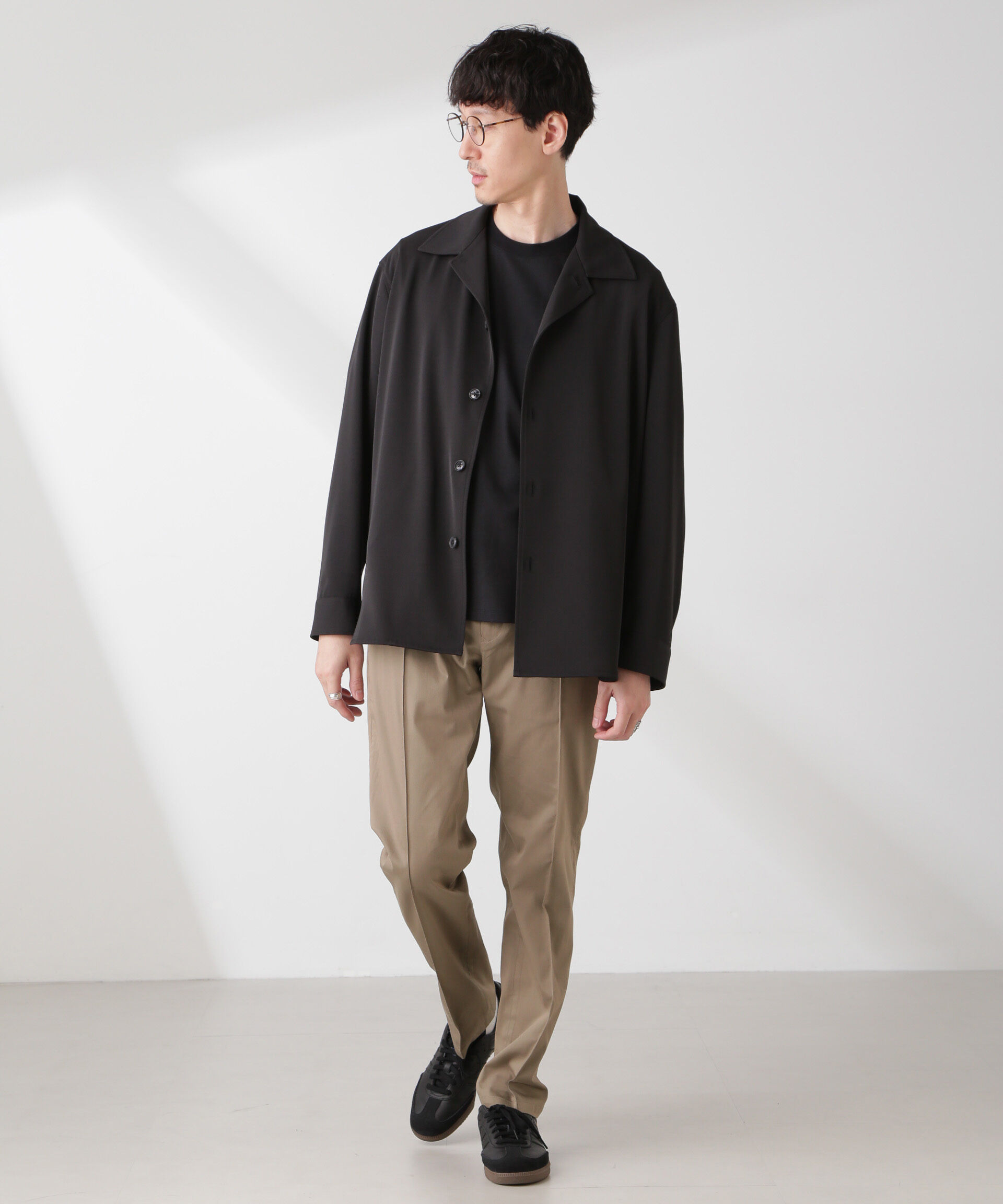 nano･universe「ソラーロライトストレッチテーパードイージーパンツ(セットアップ可)」|チノ|