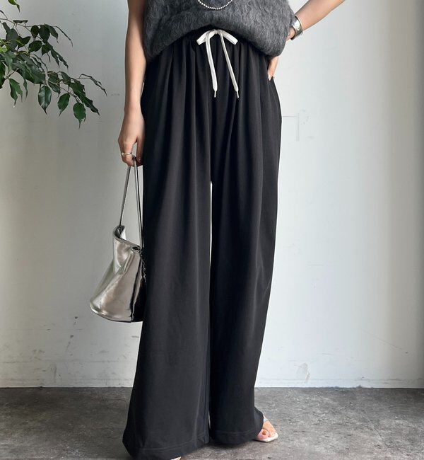  「ビンテージ風タックワイドドロストパンツ」|チノ|