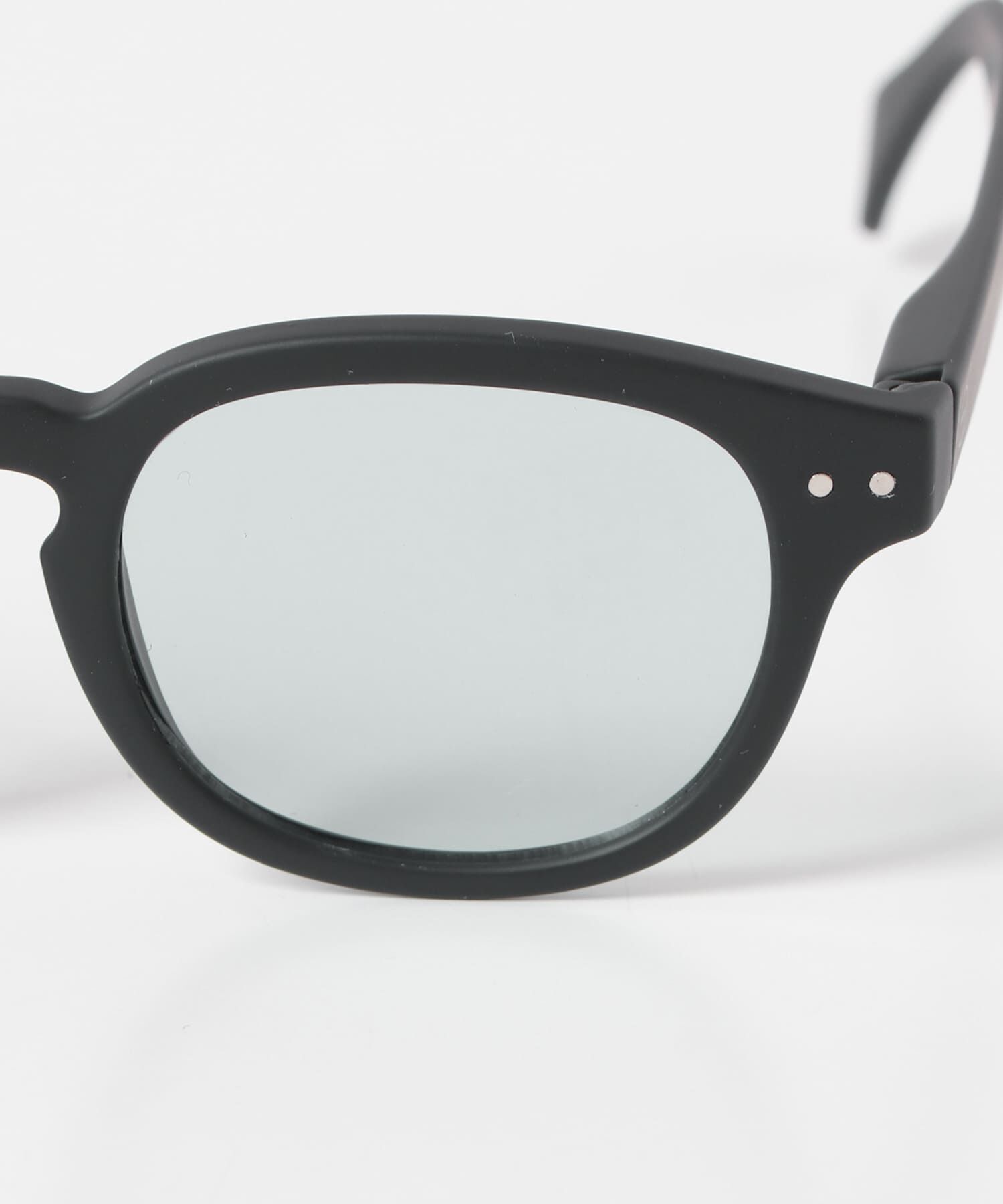 URBAN RESEARCH DOORS「IZIPIZI　ライトカラーサングラス#C」|メガネ|