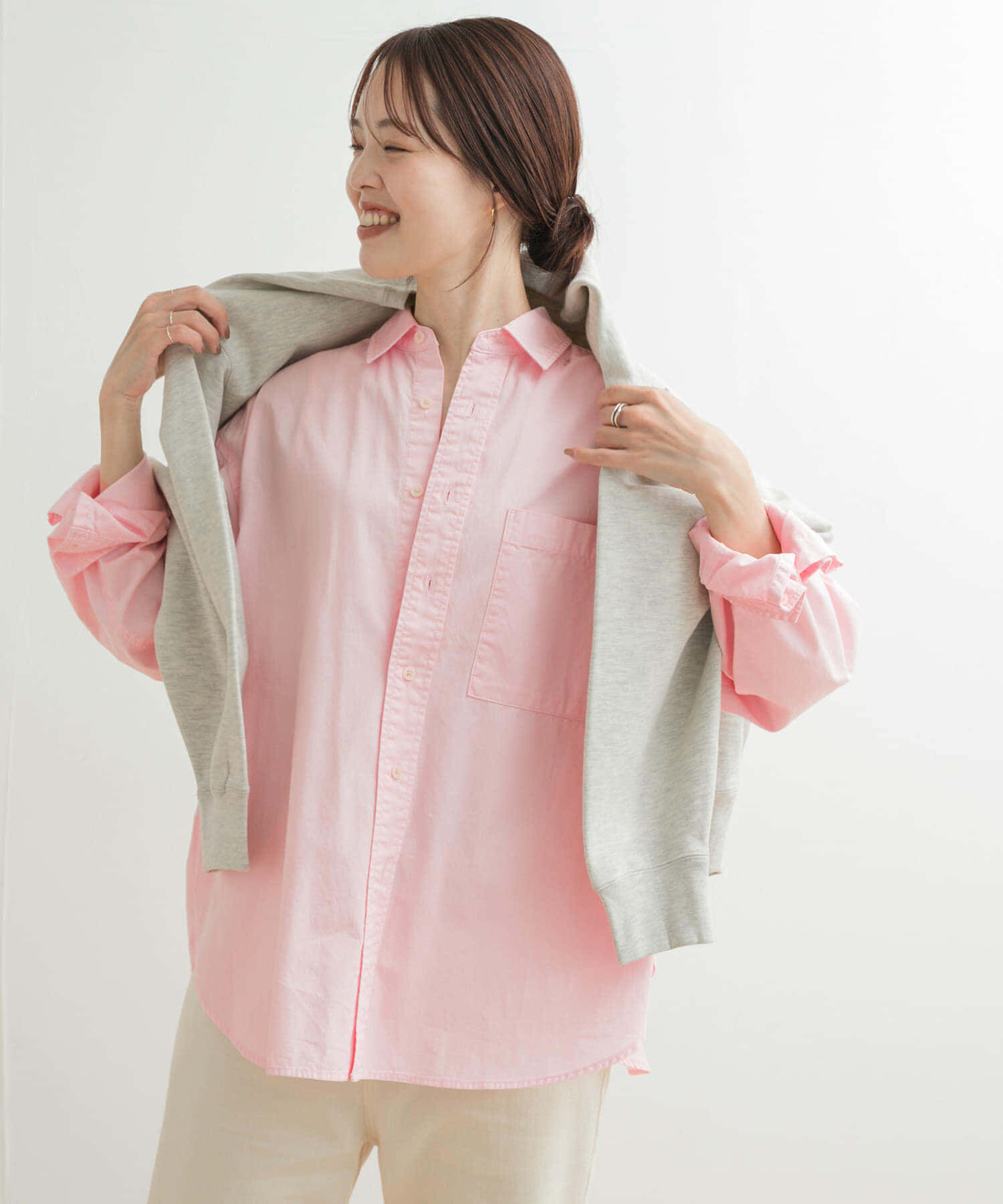 URBAN RESEARCH DOORS「製品染めカラーシャツ」|シャツ・ブラウス|ピンク