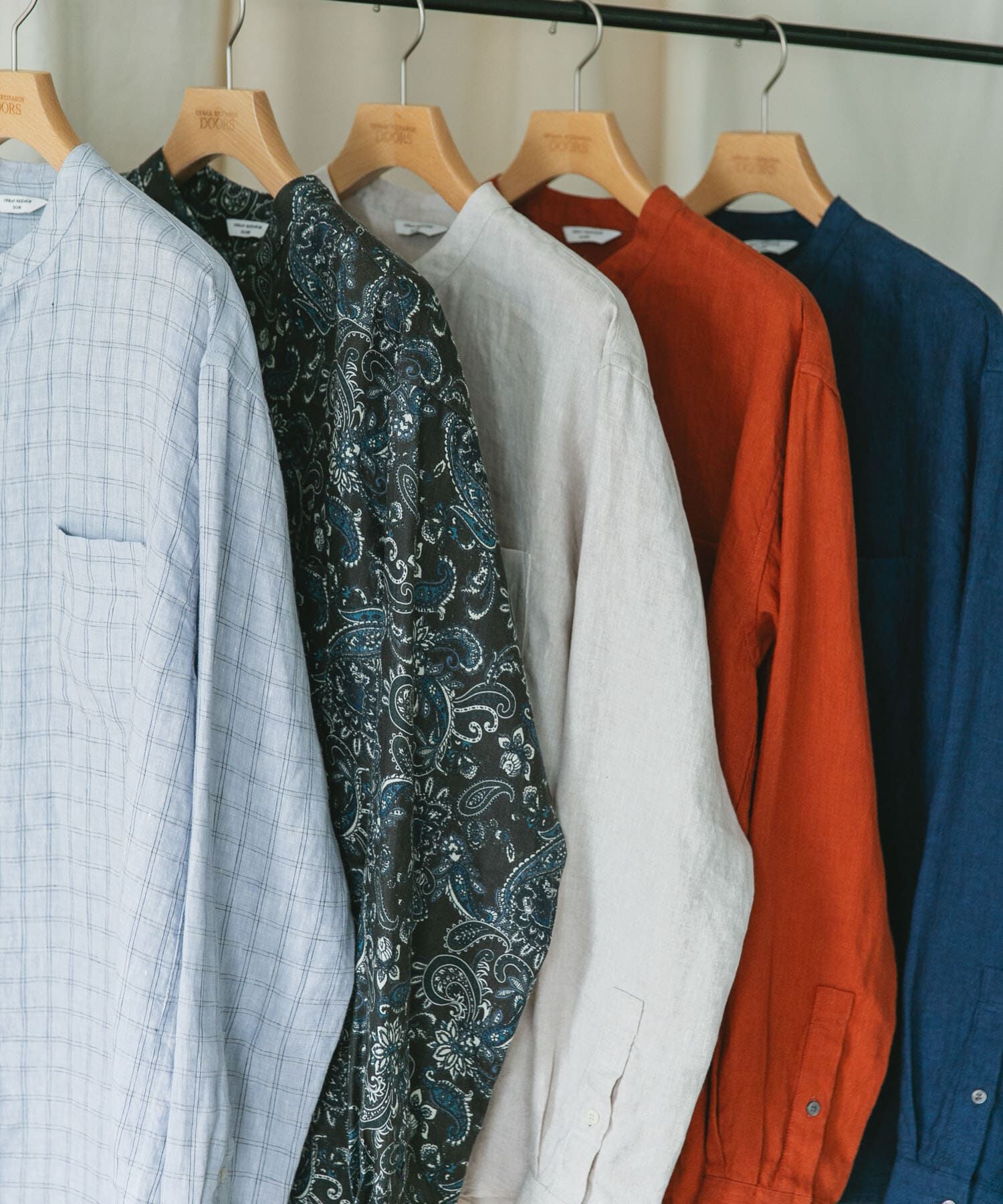 URBAN RESEARCH DOORS「『XLサイズ/WEB限定』シルケットリネンバンドカラーロングスリーブシャツ」|シャツ・ブラウス|