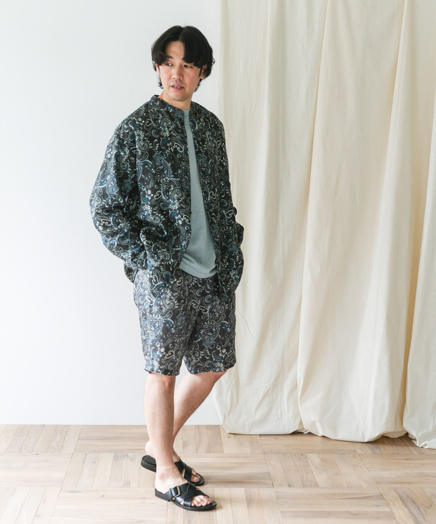 URBAN RESEARCH DOORS「『XLサイズ/WEB限定』シルケットリネンバンドカラーロングスリーブシャツ」|シャツ・ブラウス|