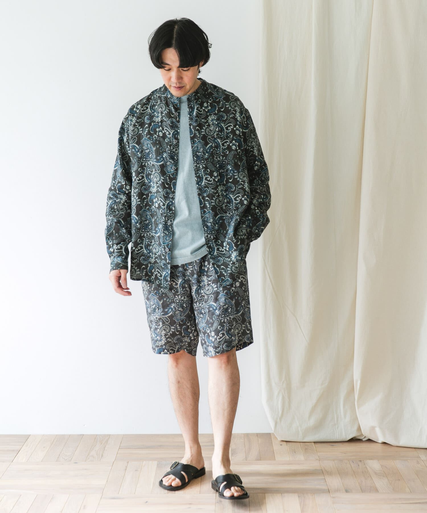 URBAN RESEARCH DOORS「『XLサイズ/WEB限定』シルケットリネンバンドカラーロングスリーブシャツ」|シャツ・ブラウス|