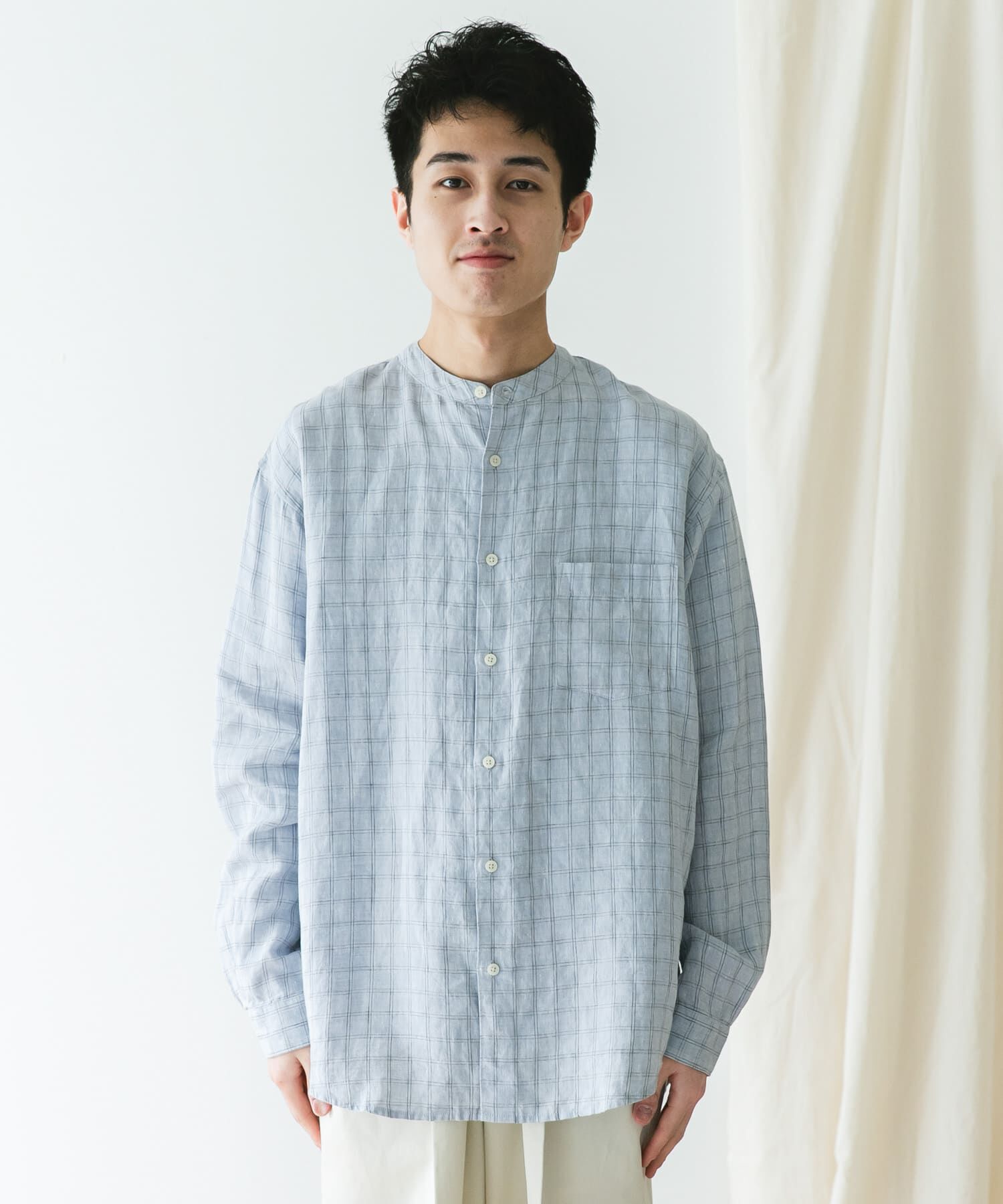 URBAN RESEARCH DOORS「『XLサイズ/WEB限定』シルケットリネンバンドカラーロングスリーブシャツ」|シャツ・ブラウス|