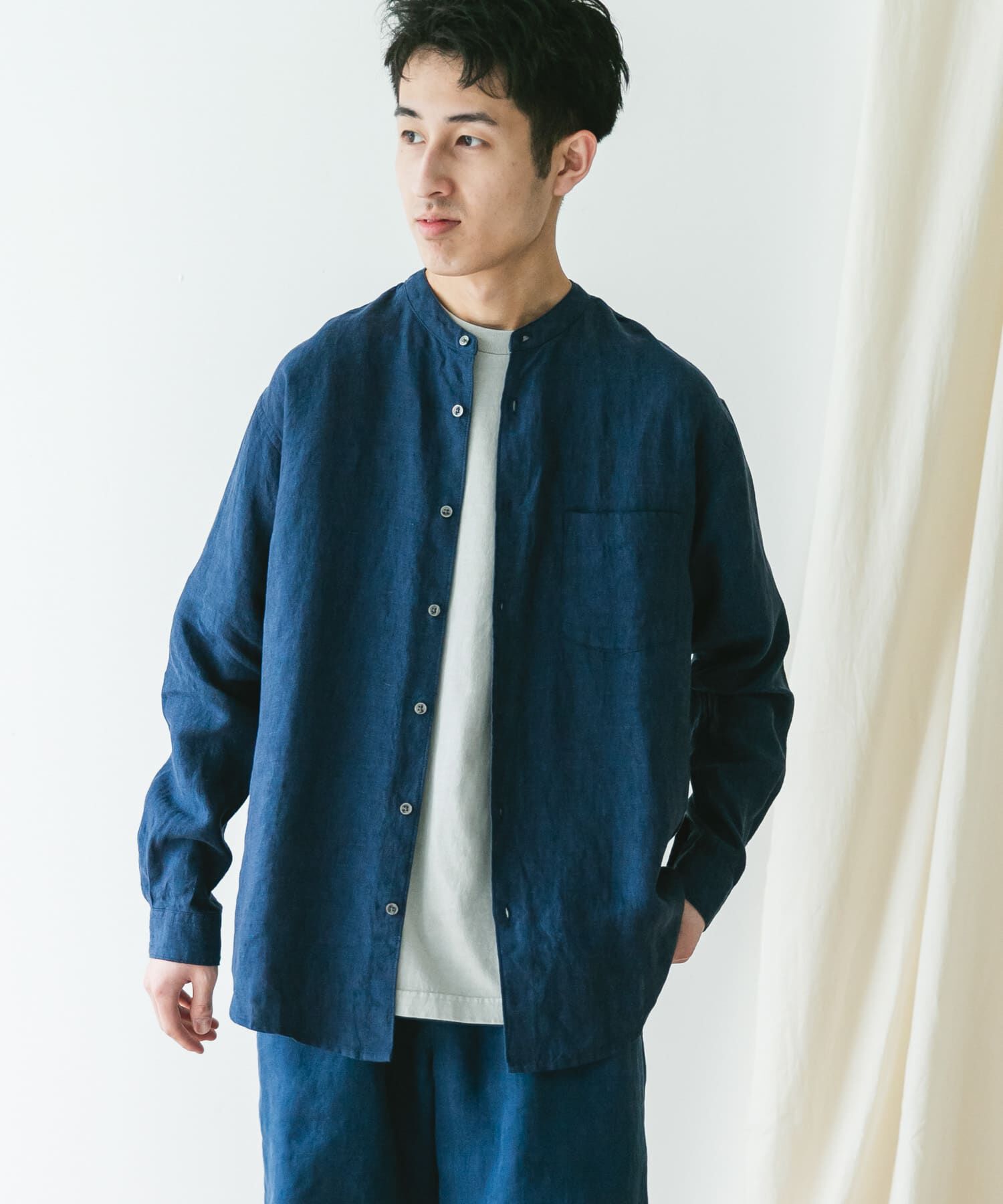 URBAN RESEARCH DOORS「『XLサイズ/WEB限定』シルケットリネンバンドカラーロングスリーブシャツ」|シャツ・ブラウス|