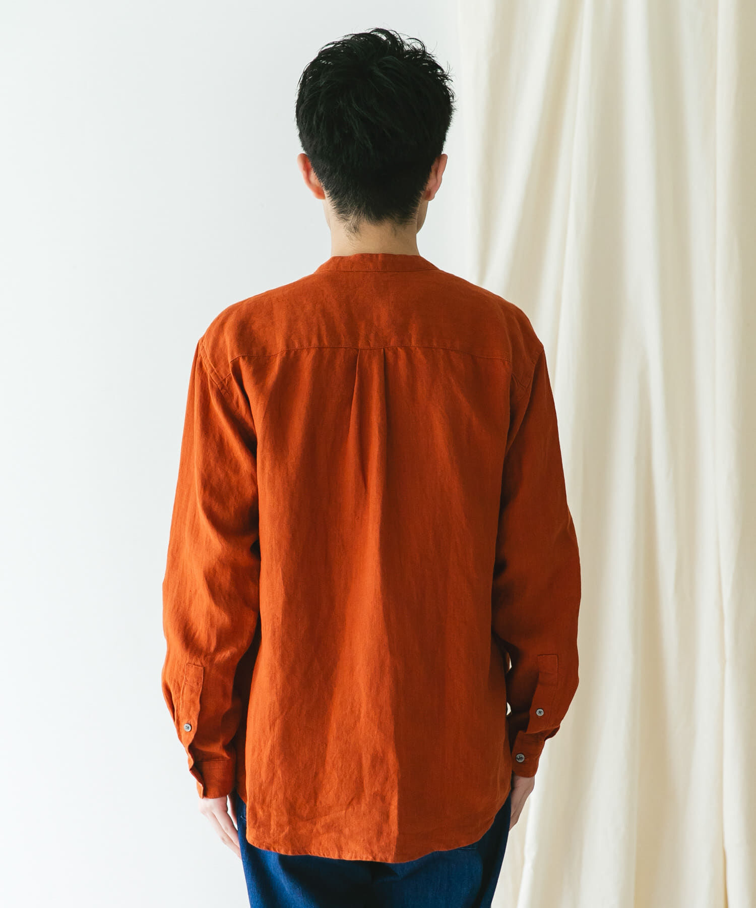 URBAN RESEARCH DOORS「『XLサイズ/WEB限定』シルケットリネンバンドカラーロングスリーブシャツ」|シャツ・ブラウス|