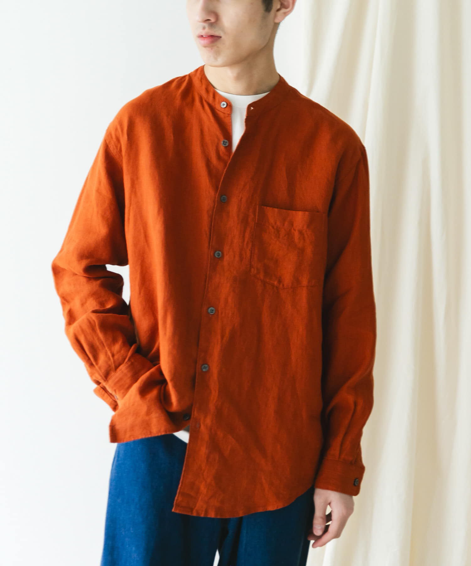 URBAN RESEARCH DOORS「『XLサイズ/WEB限定』シルケットリネンバンドカラーロングスリーブシャツ」|シャツ・ブラウス|