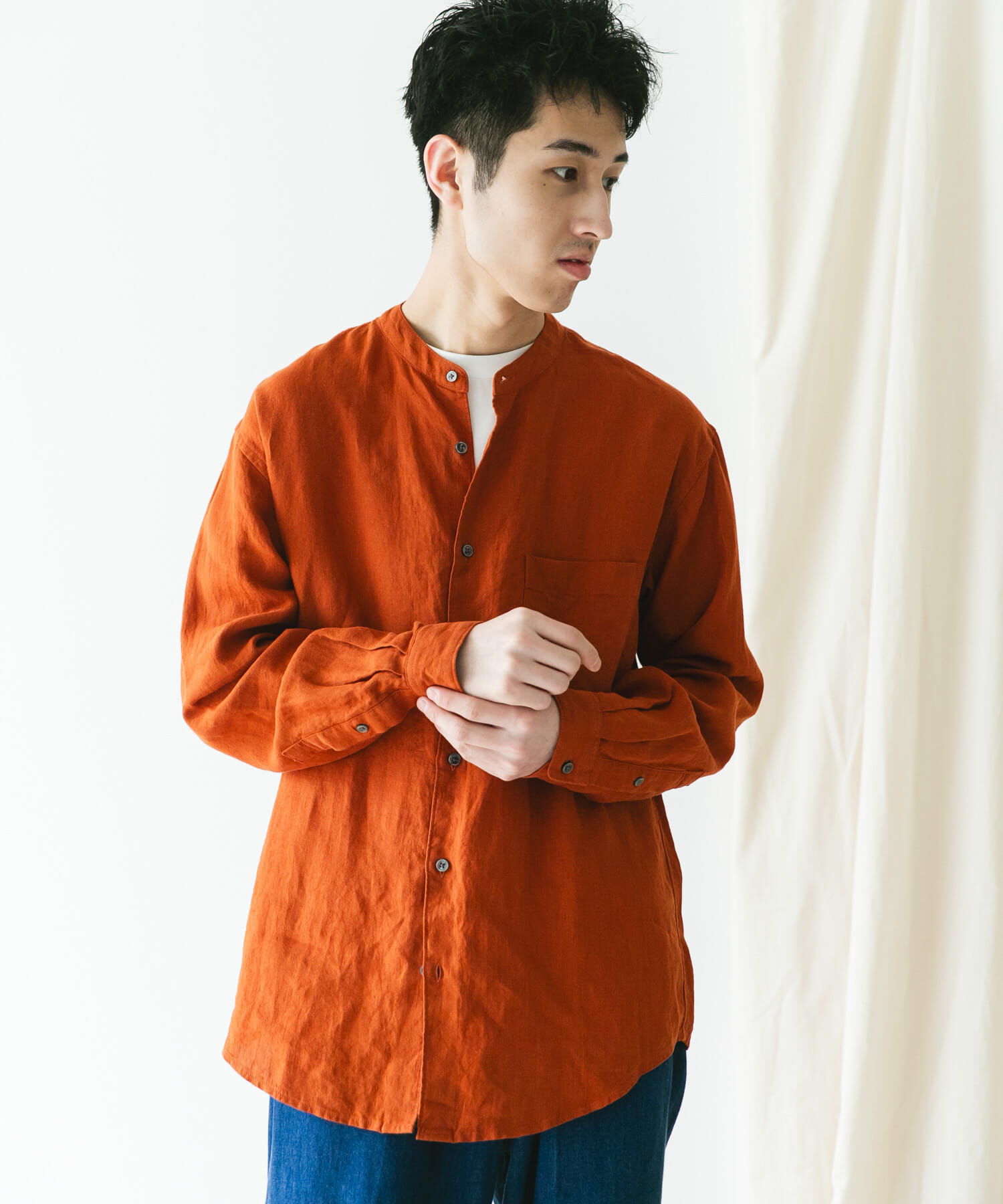 URBAN RESEARCH DOORS「『XLサイズ/WEB限定』シルケットリネンバンドカラーロングスリーブシャツ」|シャツ・ブラウス|