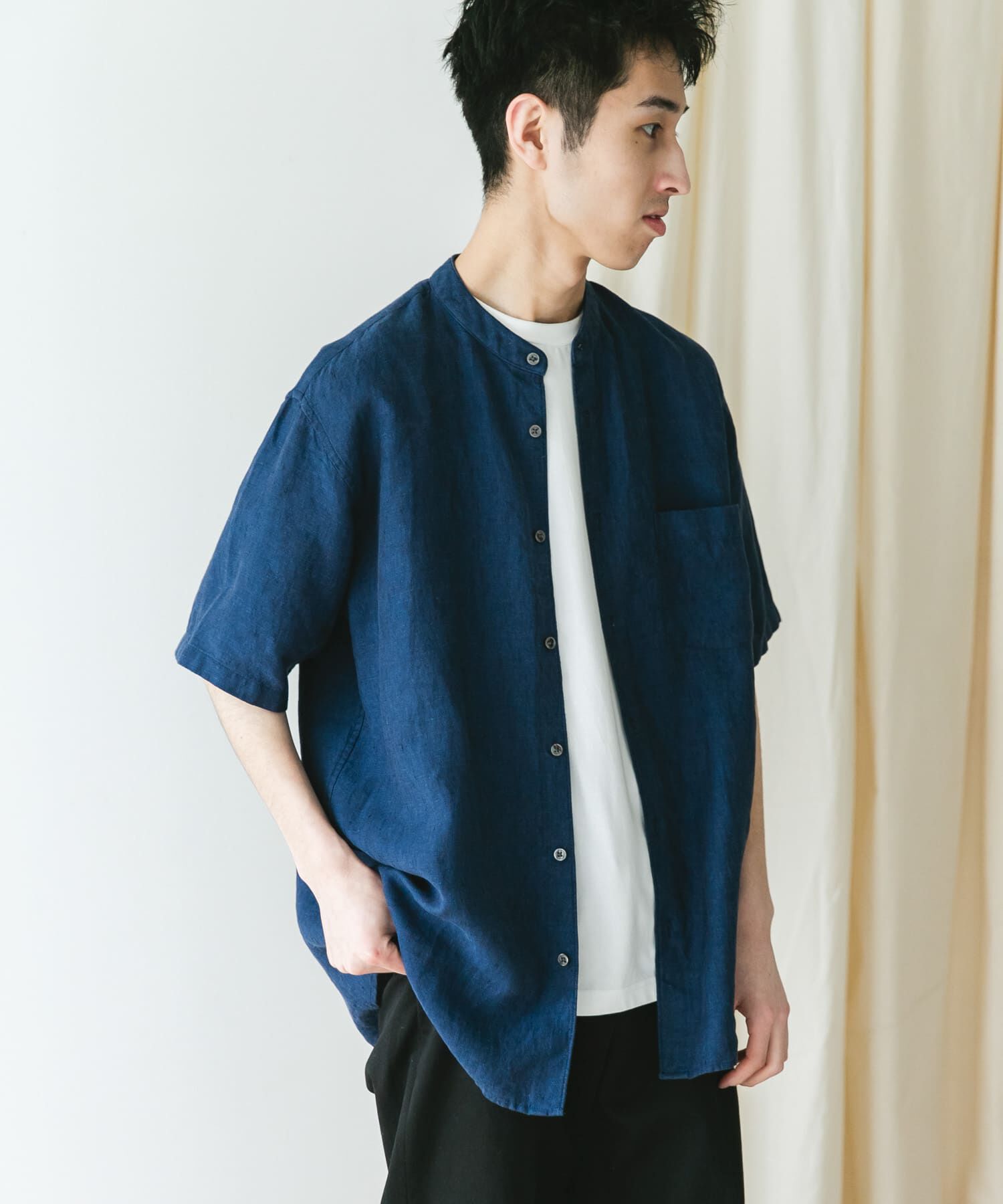 URBAN RESEARCH DOORS「『XLｻｲｽﾞ/WEB限定』ｼﾙｹｯﾄﾘﾈﾝ ﾊﾞﾝﾄﾞｶﾗｰｼｮｰﾄｽﾘｰ」|シャツ・ブラウス|