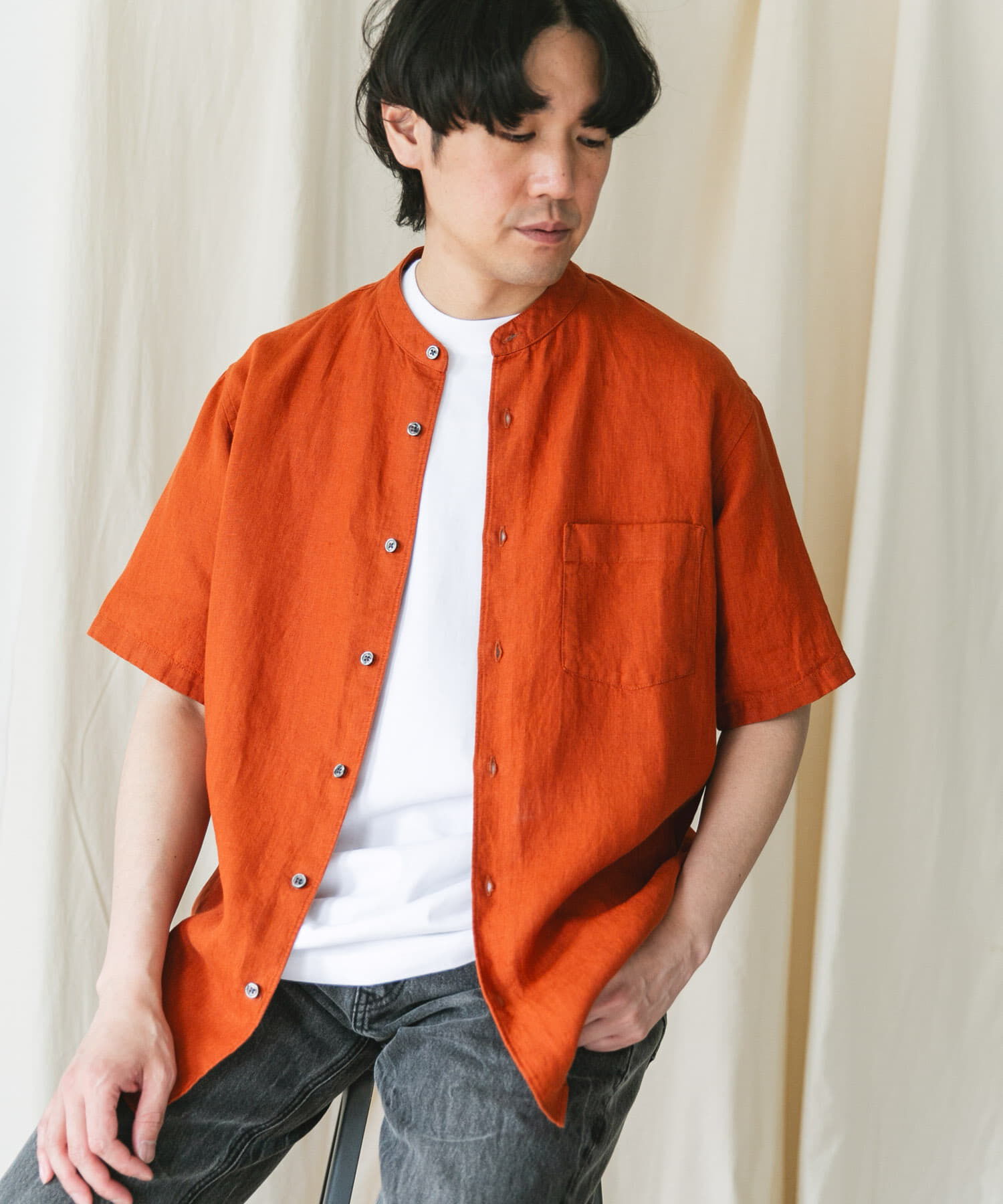 URBAN RESEARCH DOORS「『XLｻｲｽﾞ/WEB限定』ｼﾙｹｯﾄﾘﾈﾝ ﾊﾞﾝﾄﾞｶﾗｰｼｮｰﾄｽﾘｰ」|シャツ・ブラウス|