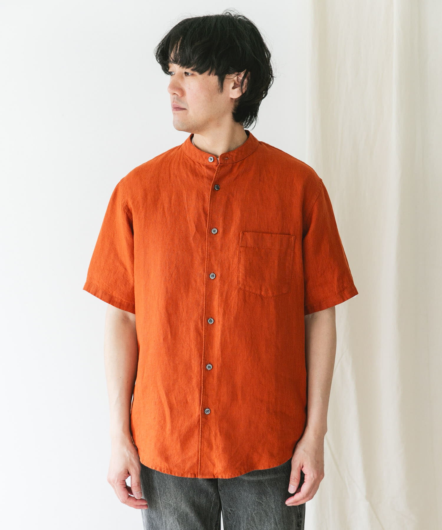 URBAN RESEARCH DOORS「『XLｻｲｽﾞ/WEB限定』ｼﾙｹｯﾄﾘﾈﾝ ﾊﾞﾝﾄﾞｶﾗｰｼｮｰﾄｽﾘｰ」|シャツ・ブラウス|