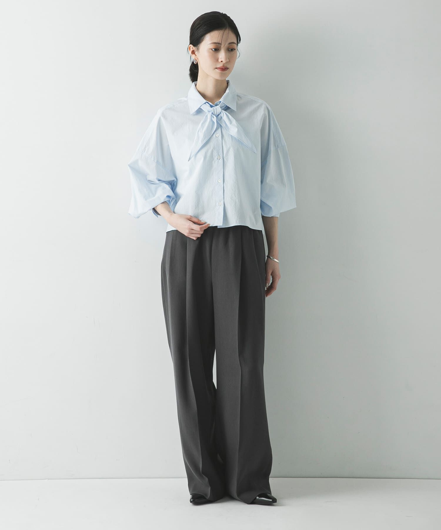 URBAN RESEARCH「スカーフ付きワイドショートシャツ」|シャツ・ブラウス|