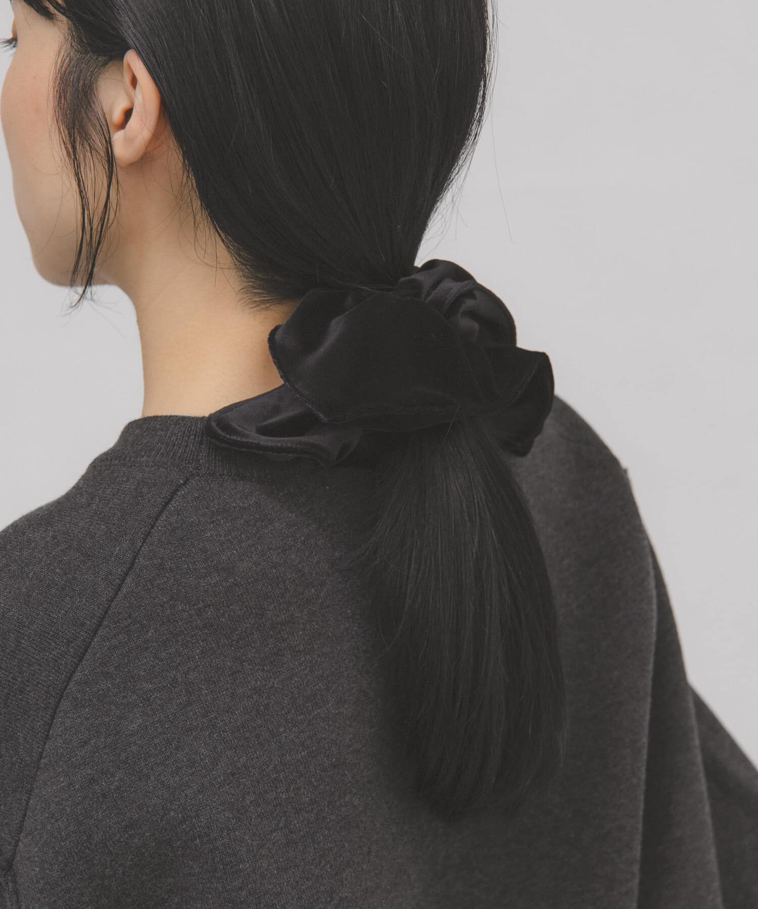  「スクエアベロアシュシュ」|ヘアゴム・シュシュ|