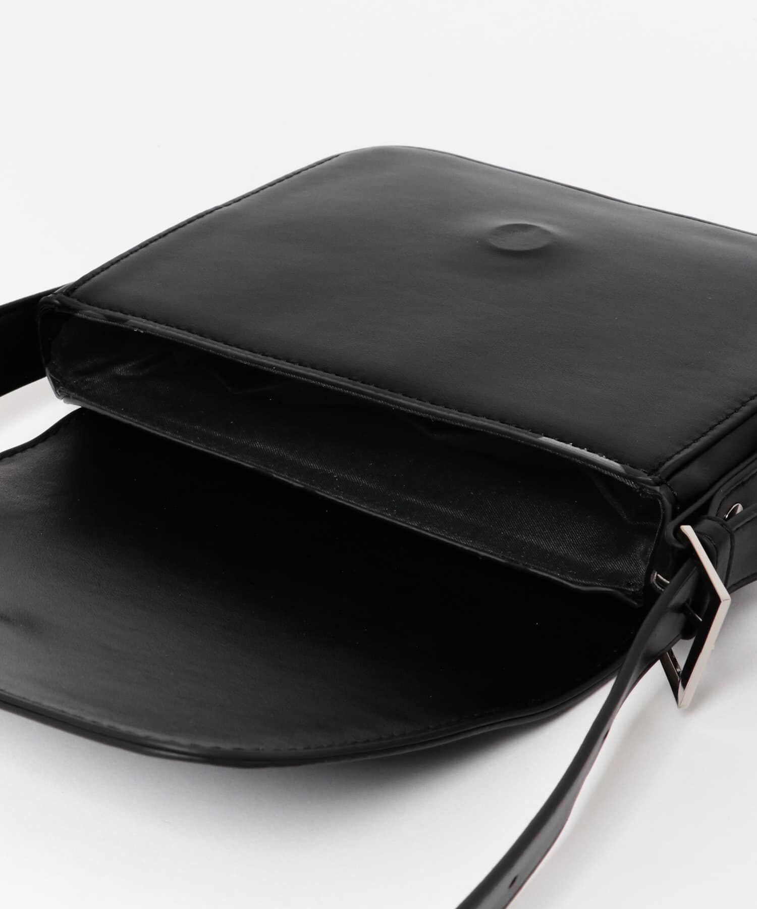 SENSE OF PLACE by URBAN RESEARCH「フェイクレザースクエアフラップショルダー」|ショルダー・メッセンジャー|