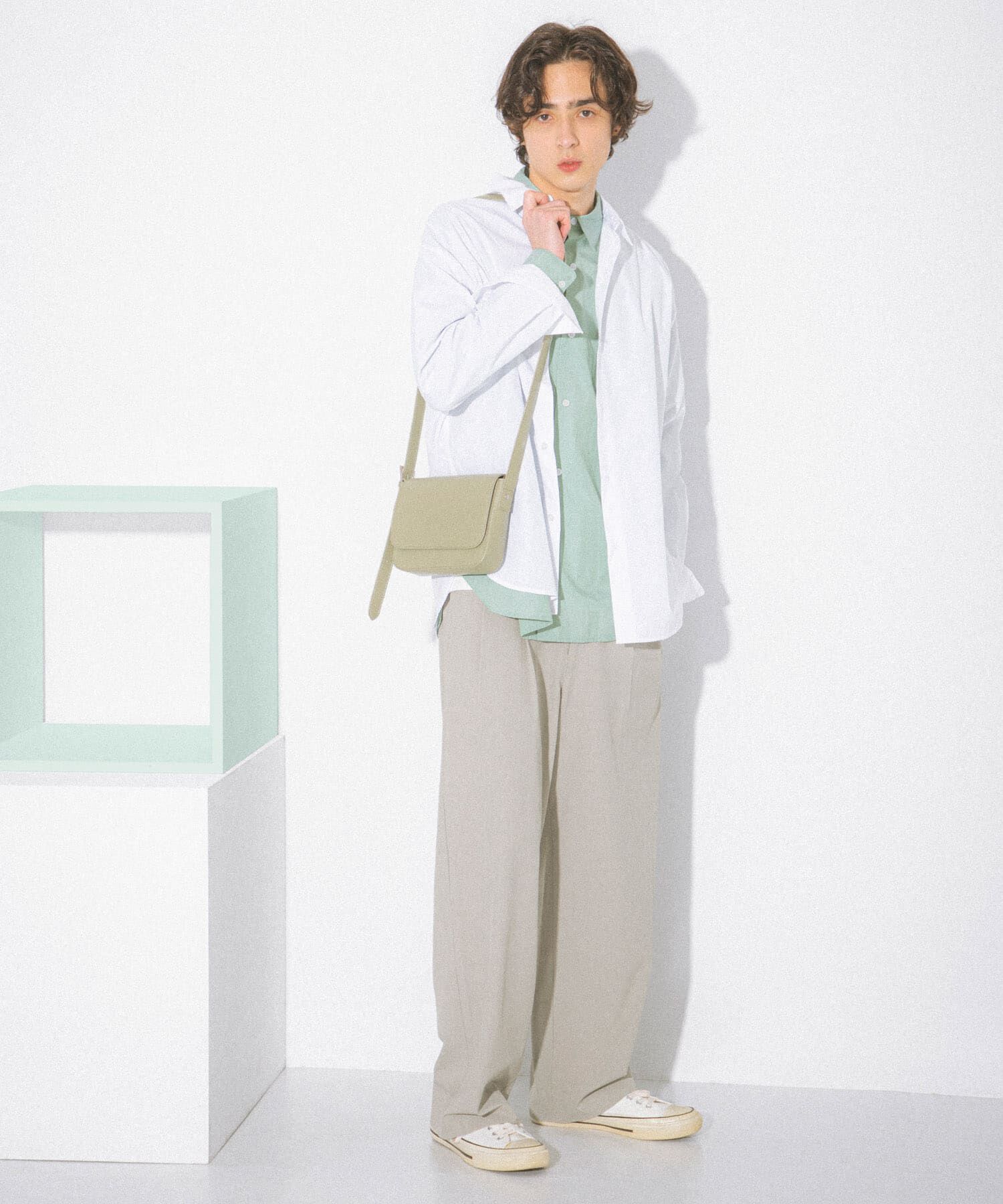 SENSE OF PLACE by URBAN RESEARCH「フェイクレザースクエアフラップショルダー」|ショルダー・メッセンジャー|