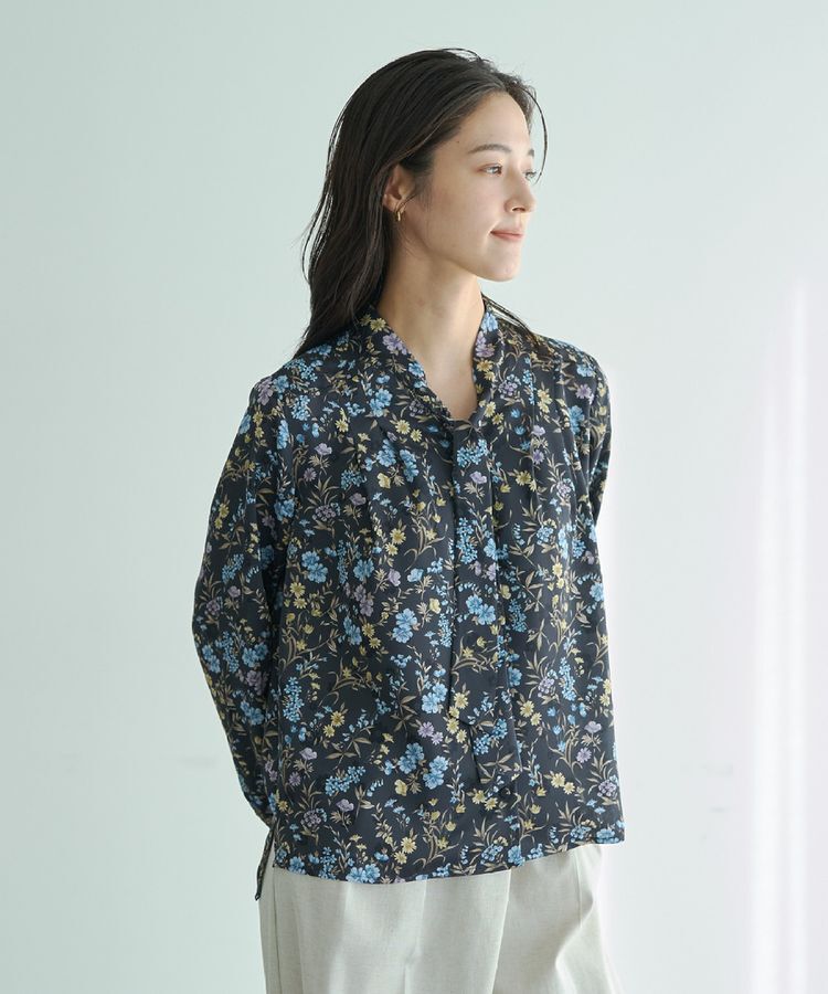 YECCA VECCA「ボタニカルフラワー柄ボウタイブラウス」|シャツ・ブラウス|Navy