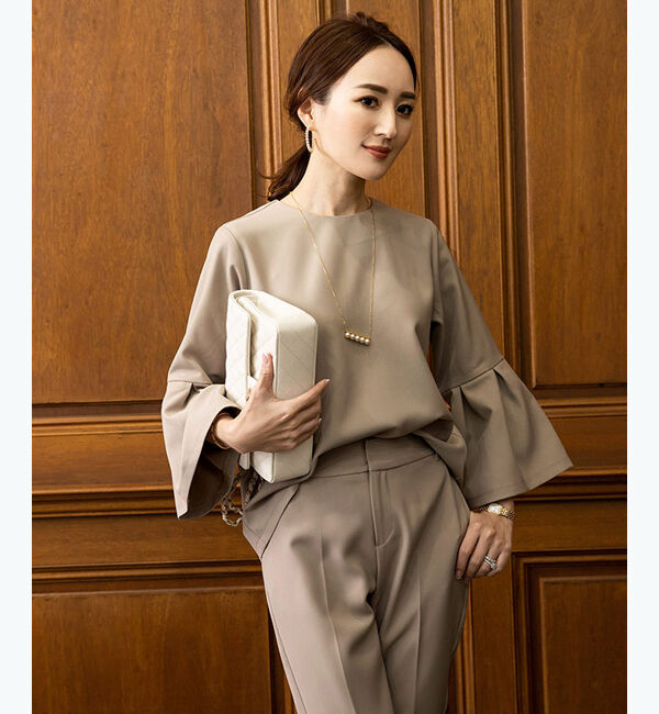 ur's「【星玲奈さんコラボアイテム】タックフレアスリーブトップス」|シャツ・ブラウス|