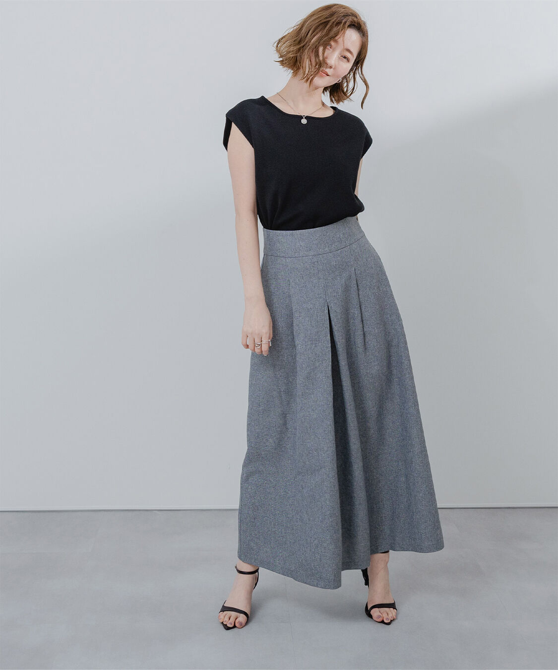 ur's「ﾘﾈﾝﾗｲｸﾌﾛﾝﾄﾀｯｸﾊｲｳｴｽﾄｽｶｰﾄ」|スカート|