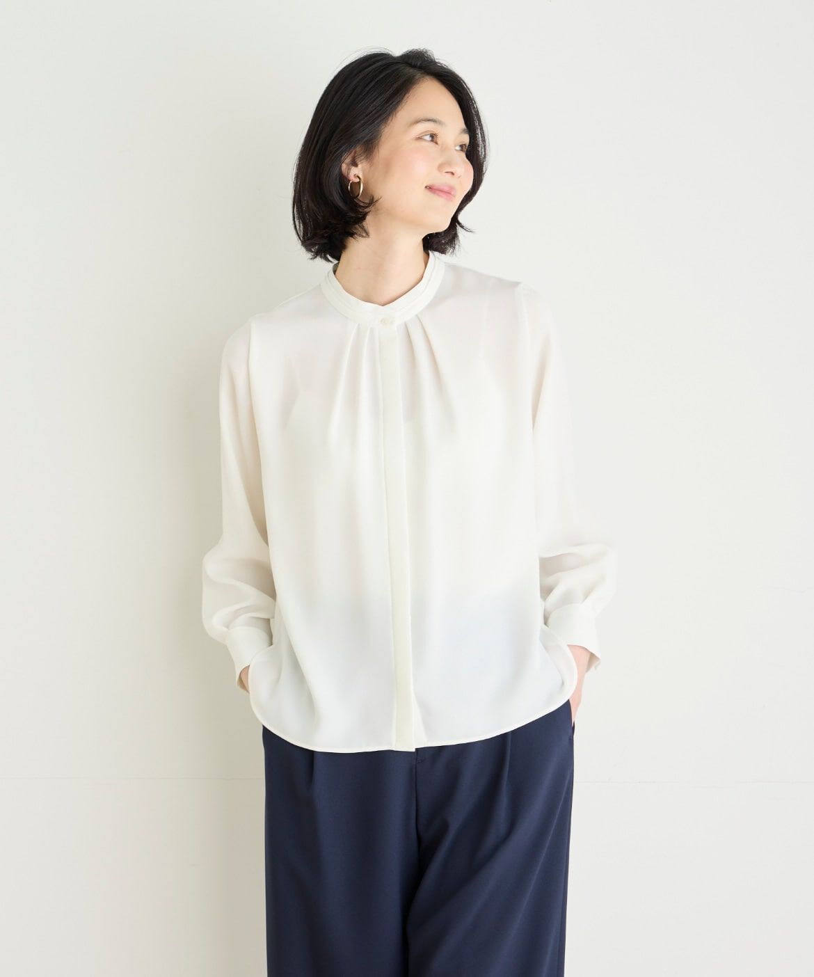7-IDconcept.「《大きいサイズ》スタンドカラーブラウス」|シャツ・ブラウス|